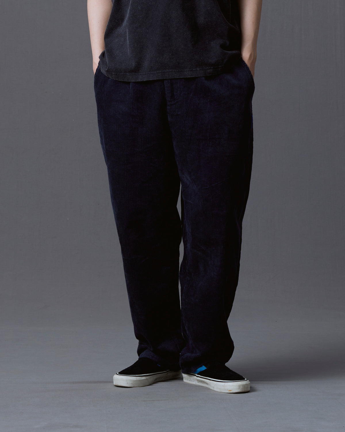CORDUROY TAPERED SLACKS
