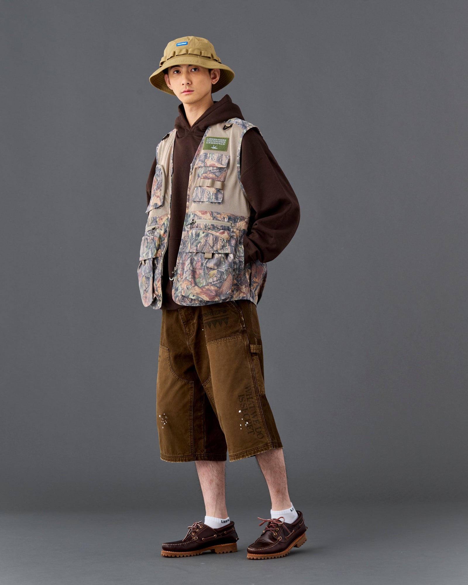 HANDWRITING CANVAS WORK SHORTS