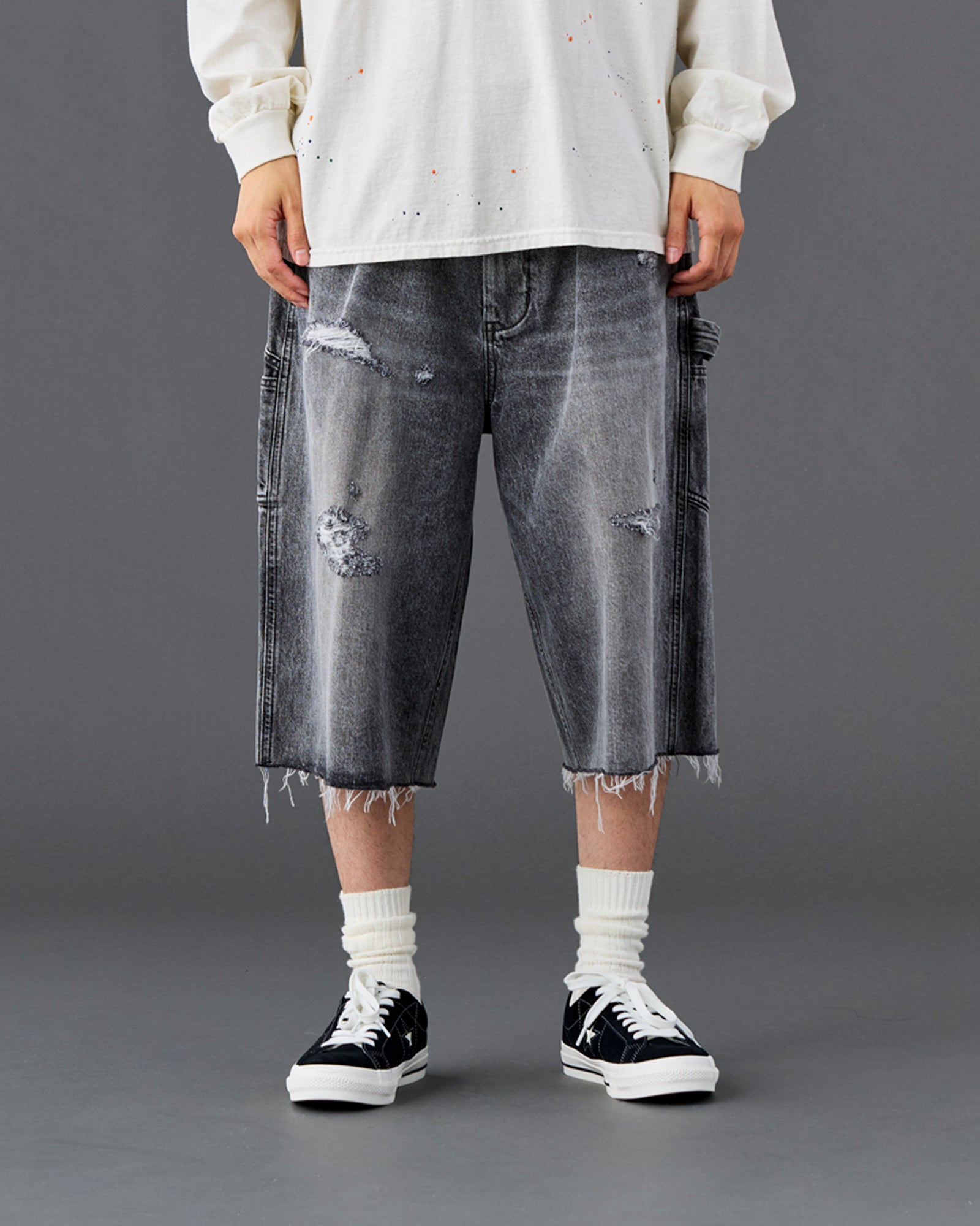 DAMAGED DENIM BUGGY SHORTS