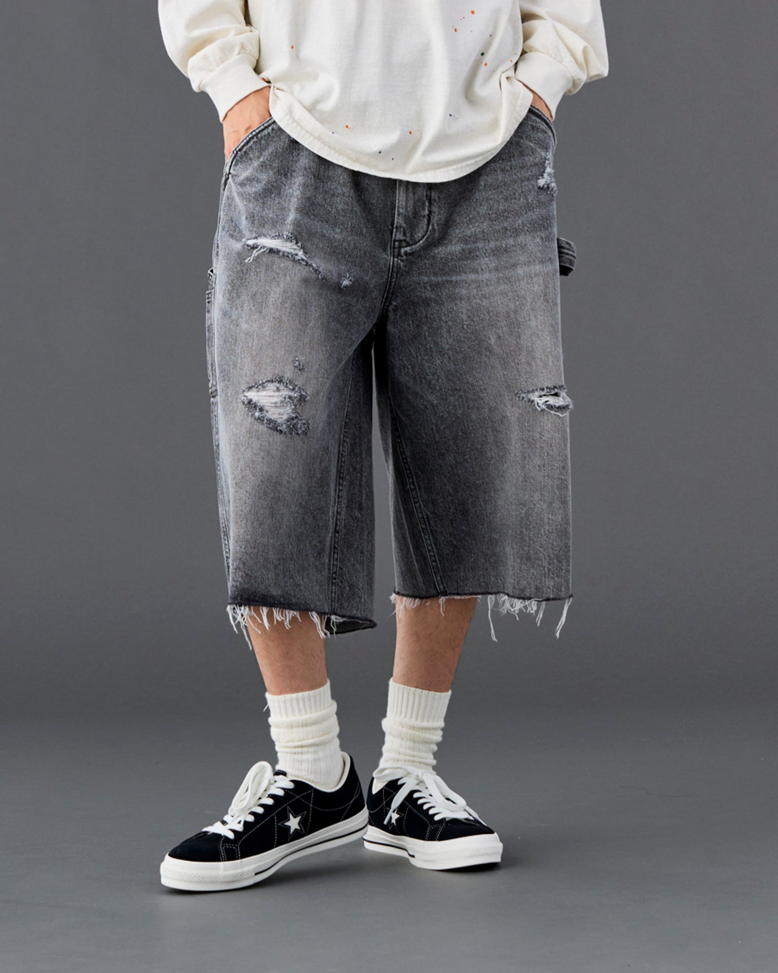 DAMAGED DENIM BUGGY SHORTS