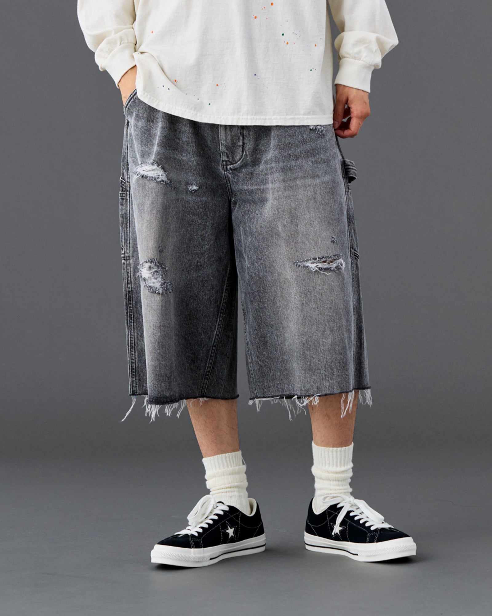 DAMAGED DENIM BUGGY SHORTS