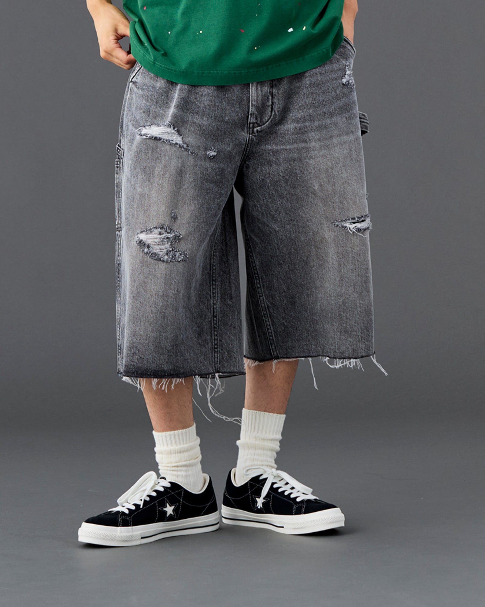 DAMAGED DENIM BUGGY SHORTS