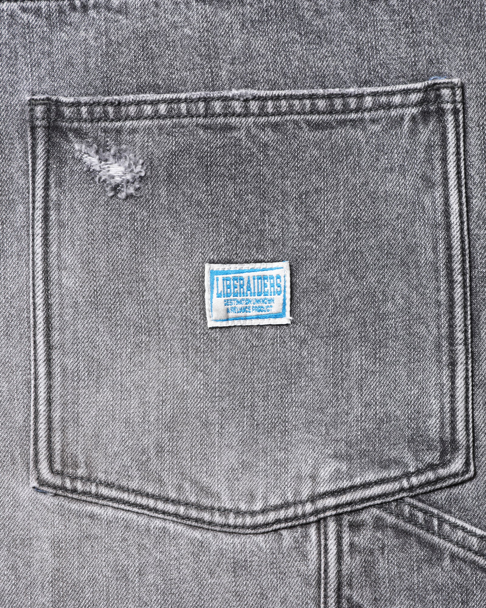 DAMAGED DENIM BUGGY SHORTS