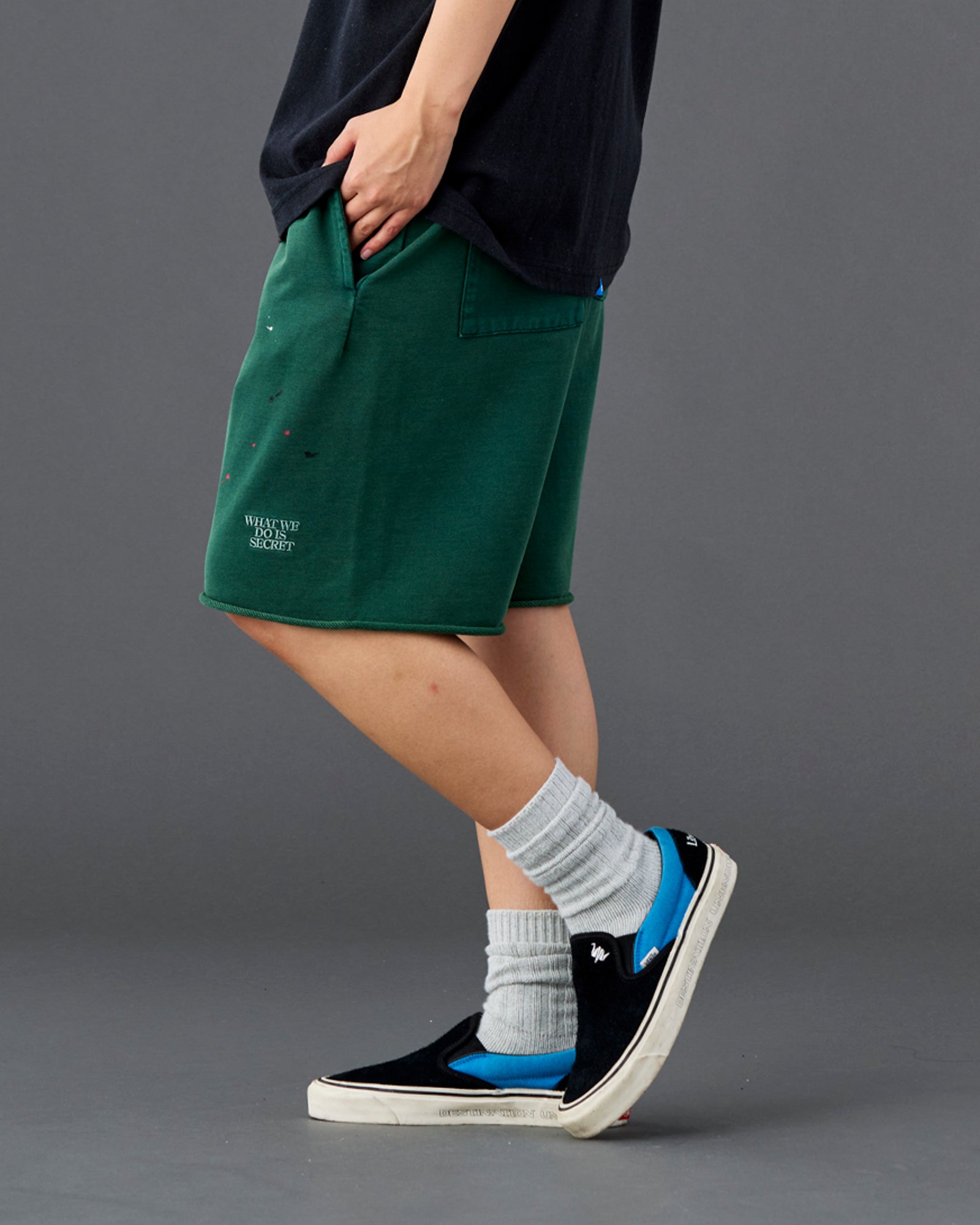 PIGMENT DYED SWEAT SHORTS