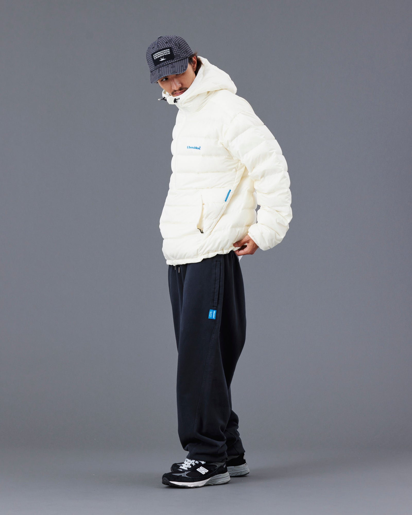 DOWN HALF ZIP HOODIE