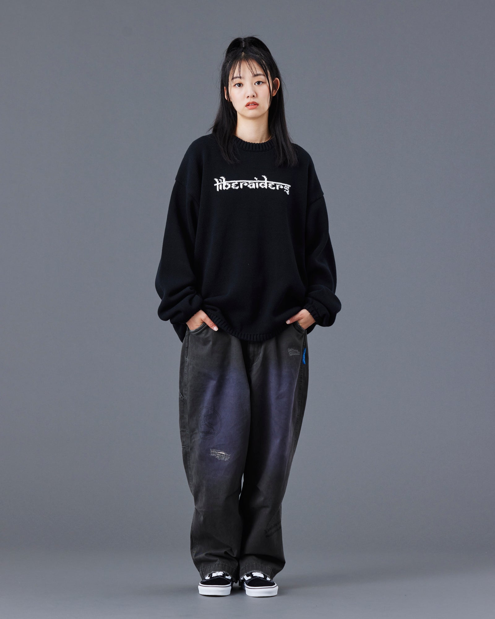 WOVEN LOGO KNIT SWEATER