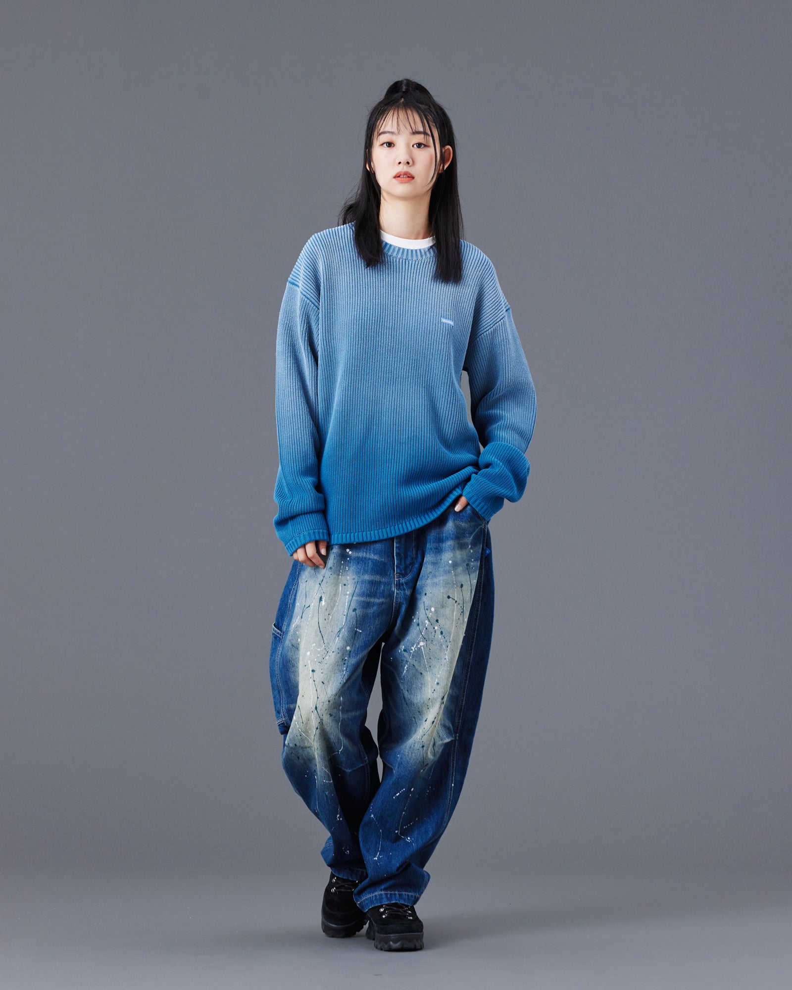 FADE LOW GAUGE KNIT SWEATER