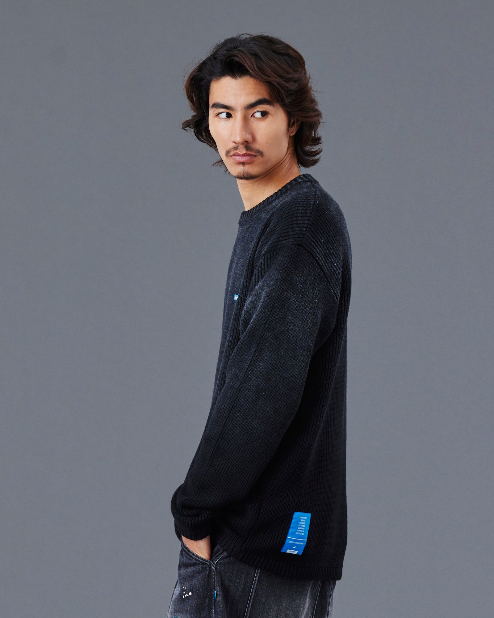 FADE LOW GAUGE KNIT SWEATER