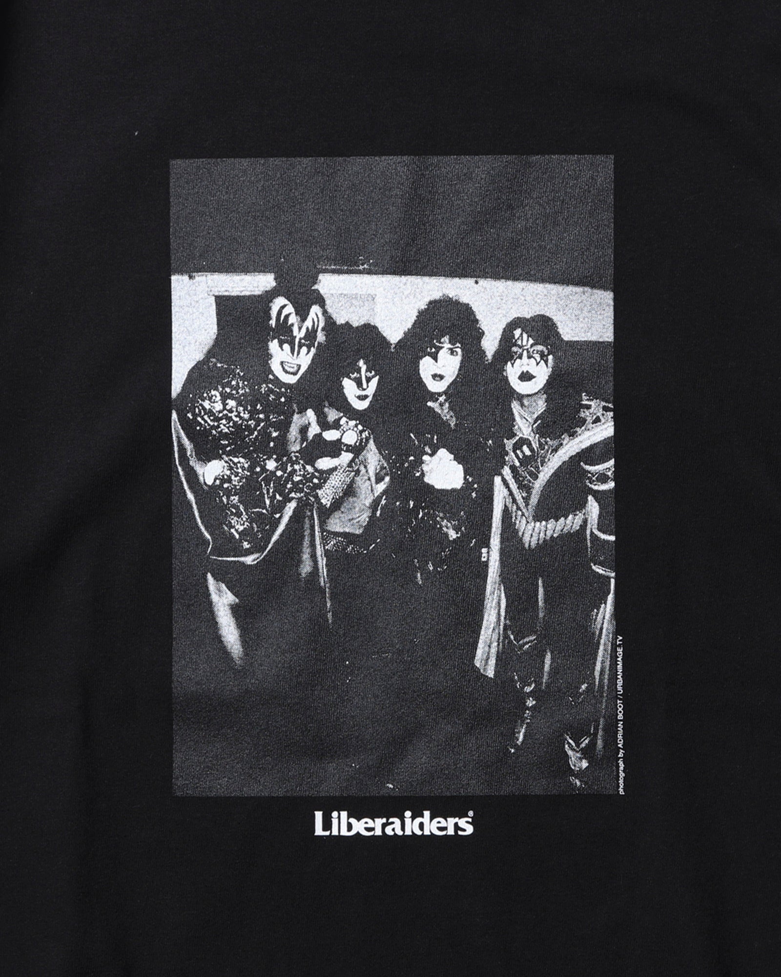 KISS TEE