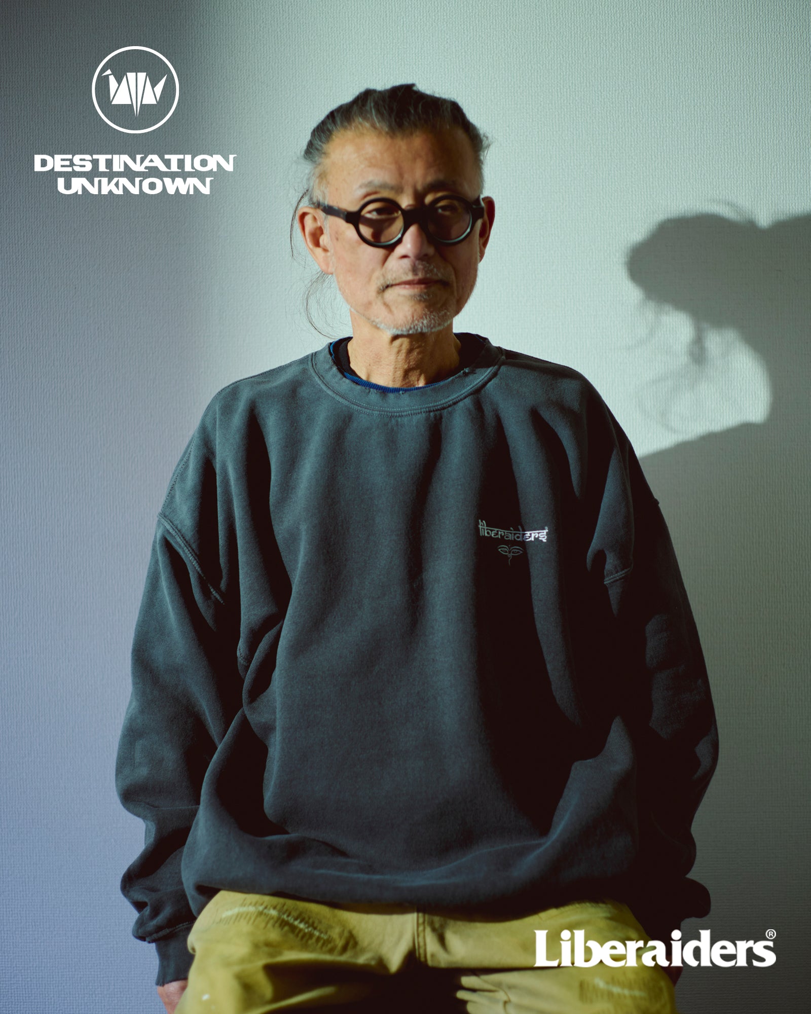 【オンラインストア限定】EMBLEM CREWNECK