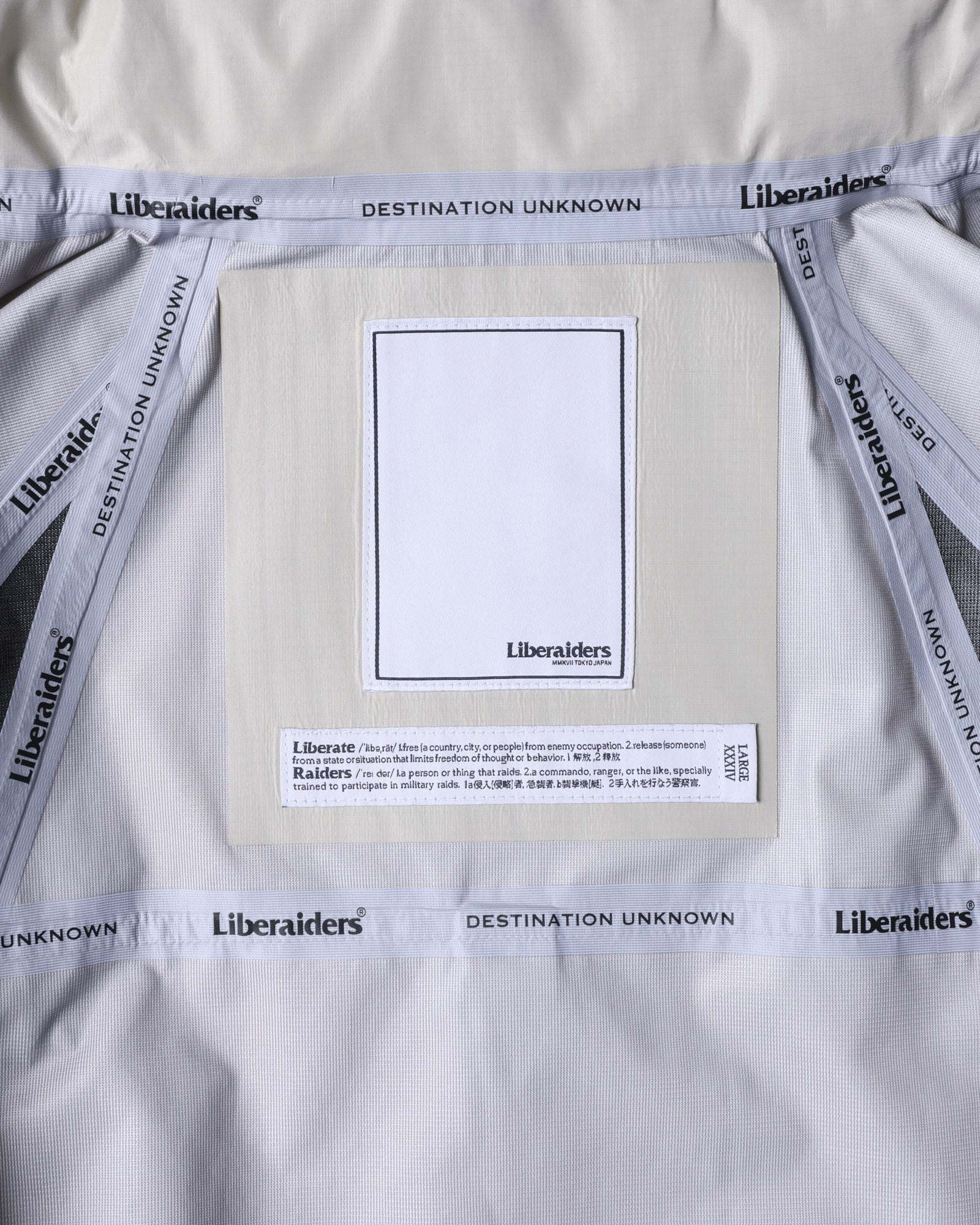 upload_20250605_ALL CONDITIONS 3LAYER JACKET III_011_12_77002_c003.jpg