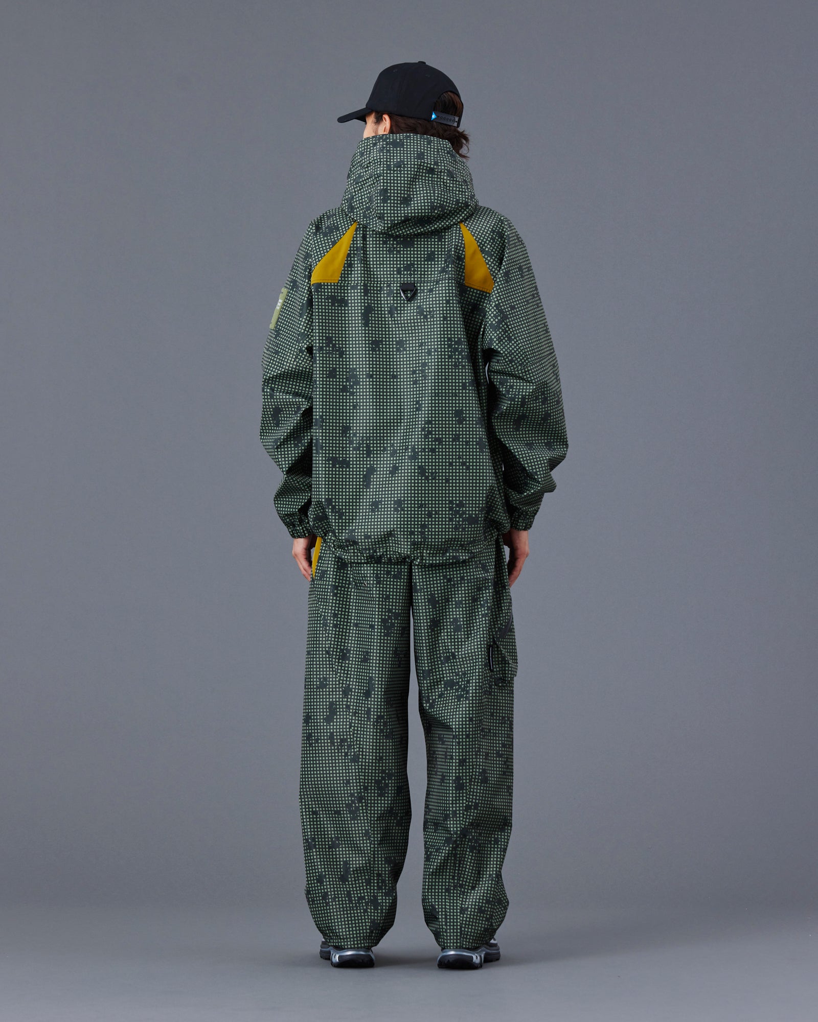 upload_20250605_ALL CONDITIONS 3LAYER JACKET III_033_34_77002_h004.jpg