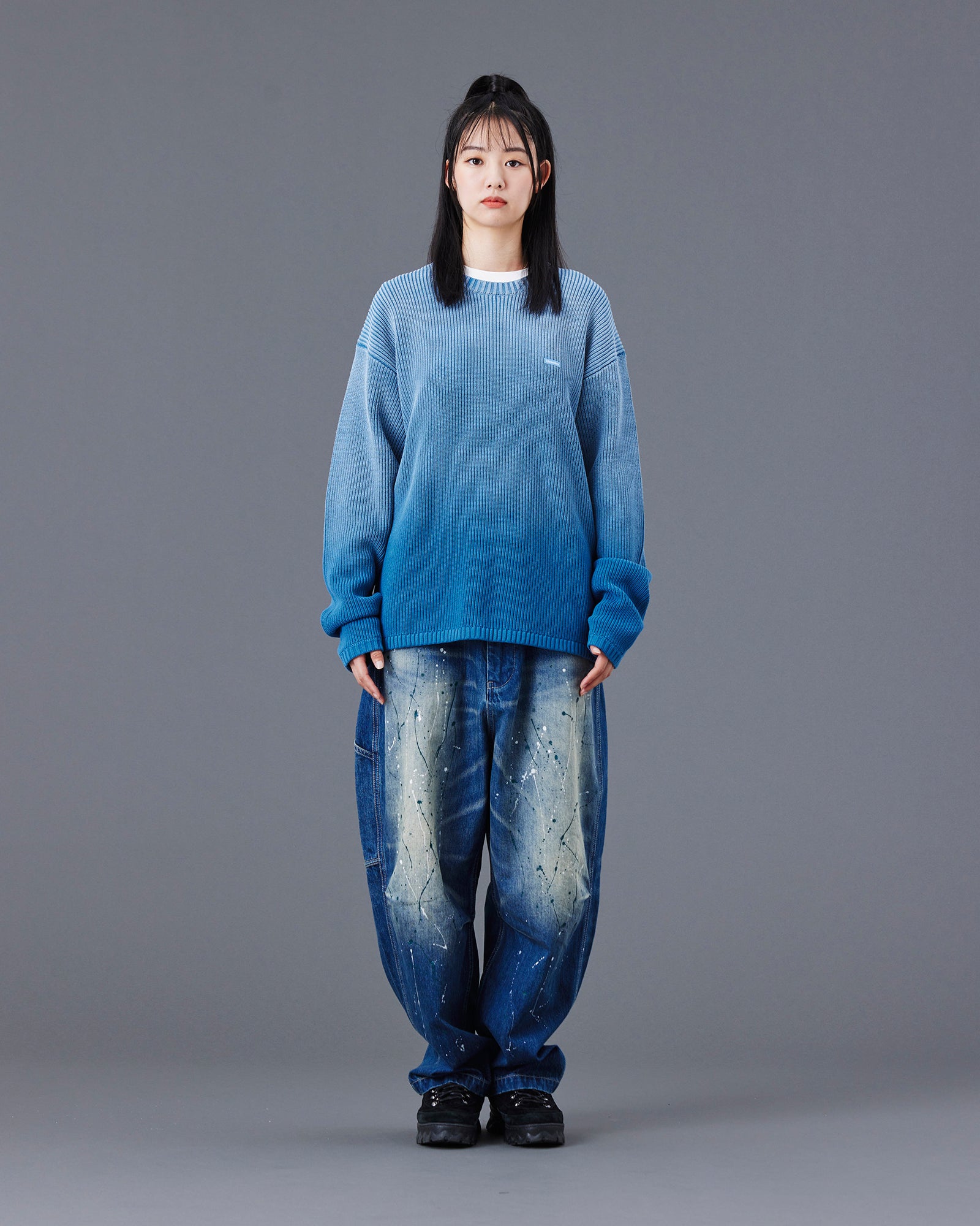 upload_20250605_FADE LOW GAUGE KNIT SWEATER_024_26_77402_G007_45.jpg