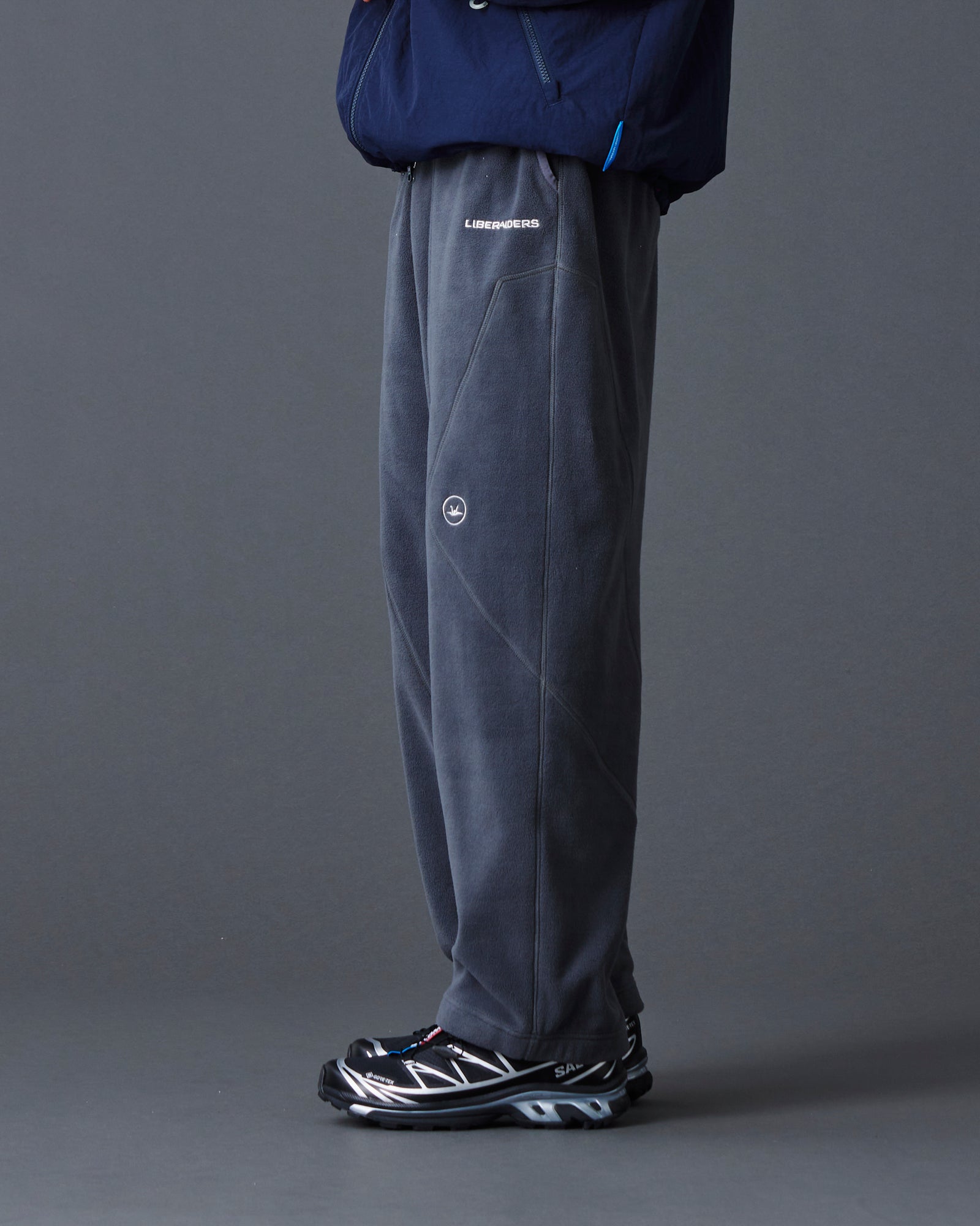 upload_20250605_FLEECE PANTS_018_19_37_18_77711_G009_45.jpg