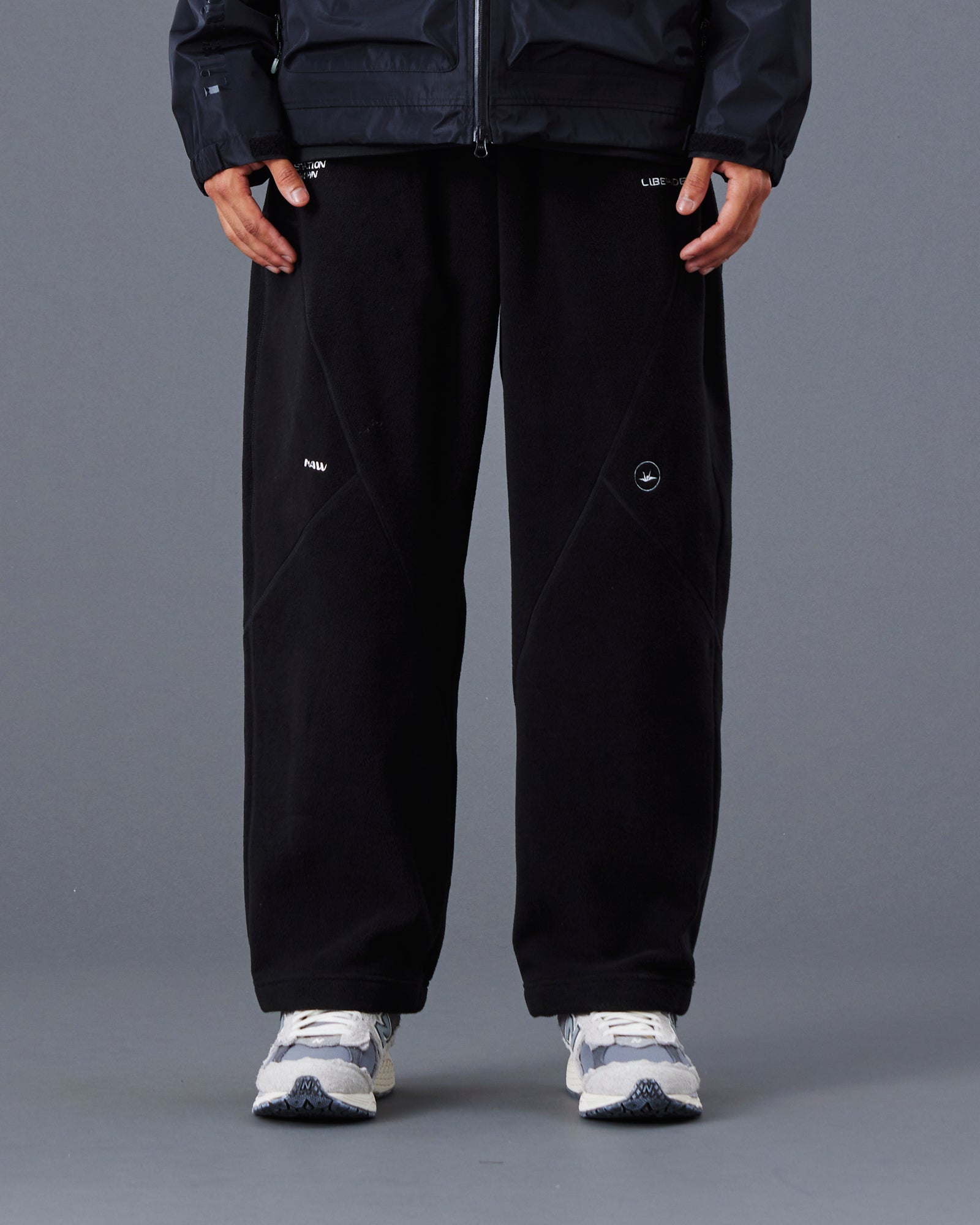 upload_20250605_FLEECE PANTS_019_20_77711_G004_45.jpg