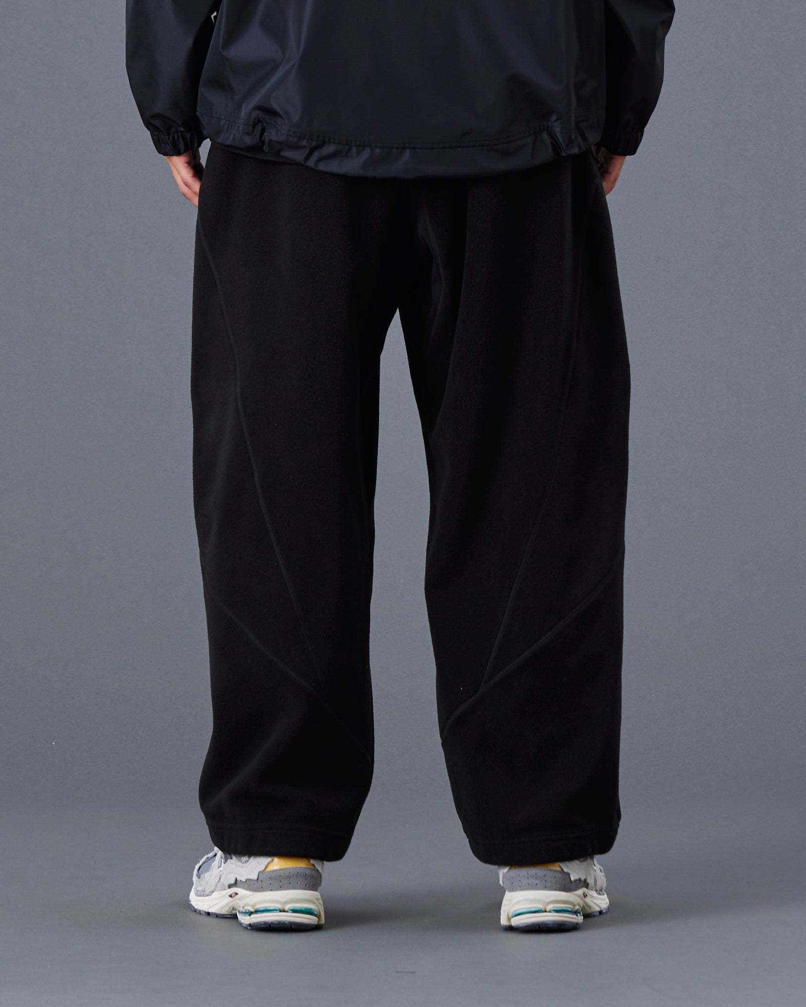 upload_20250605_FLEECE PANTS_020_21_77711_G005_45.jpg