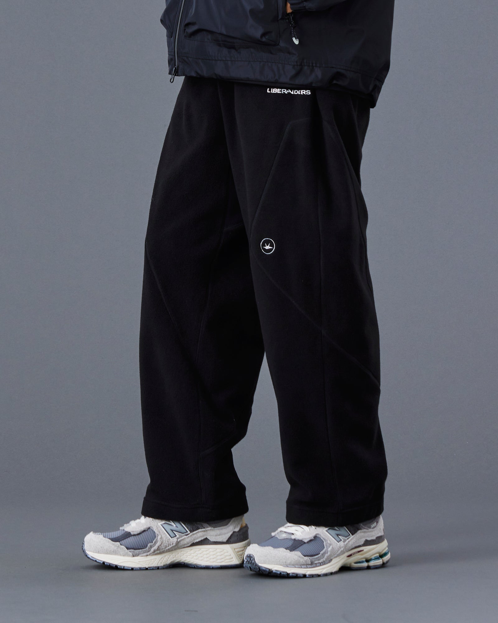 upload_20250605_FLEECE PANTS_021_22_77711_G006_45.jpg
