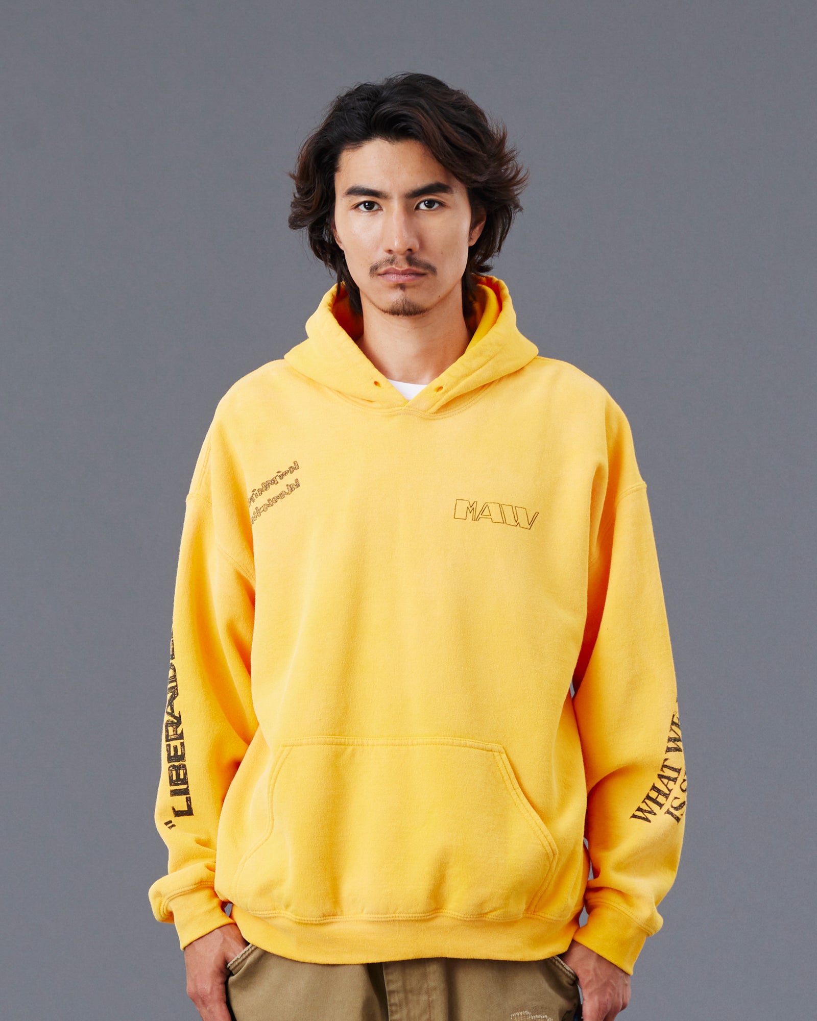 upload_20250605_HANDWRITING PRINT HOODIE_030_31_77311_G004_45 .jpg