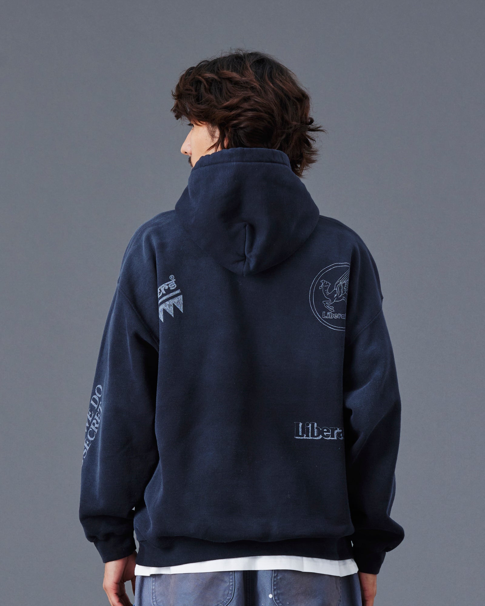 upload_20250605_HANDWRITING PRINT HOODIE_034_35_77311_G008_45.jpg