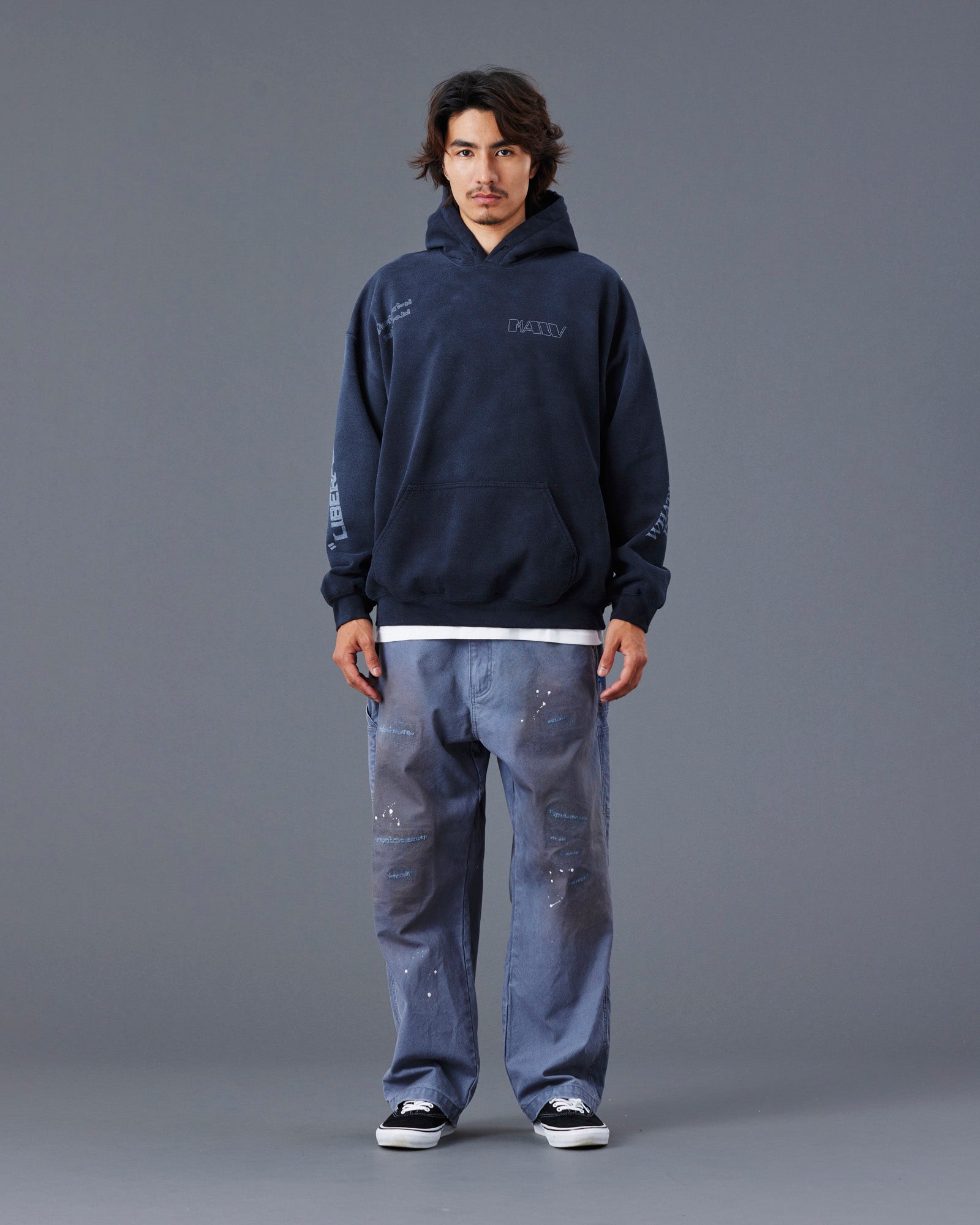 upload_20250605_HANDWRITING PRINT HOODIE_040_41_77311_h005.jpg