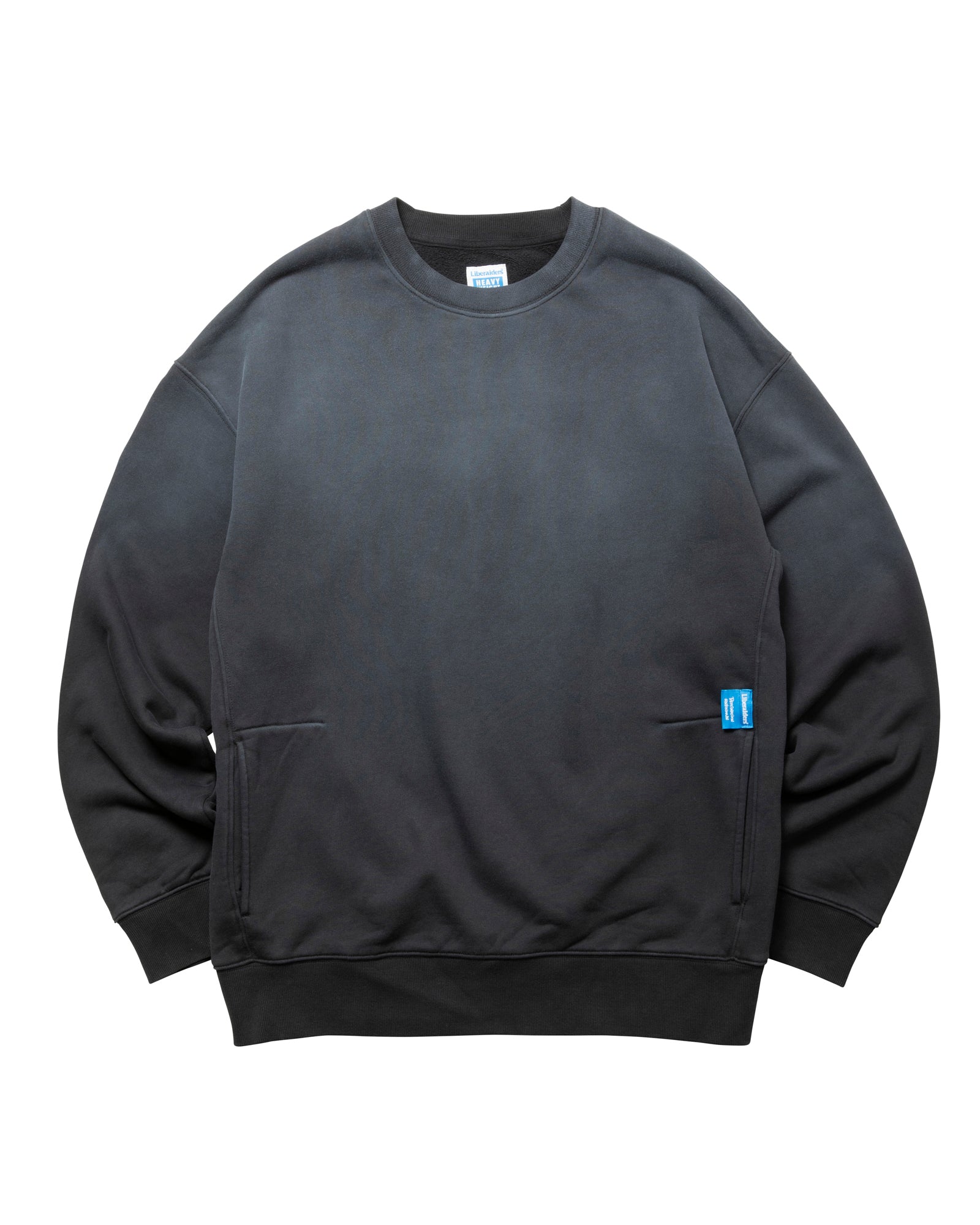 upload_20250605_HEAVY WEIGHT CREWNECK_004_05_77310_a005_45.jpg