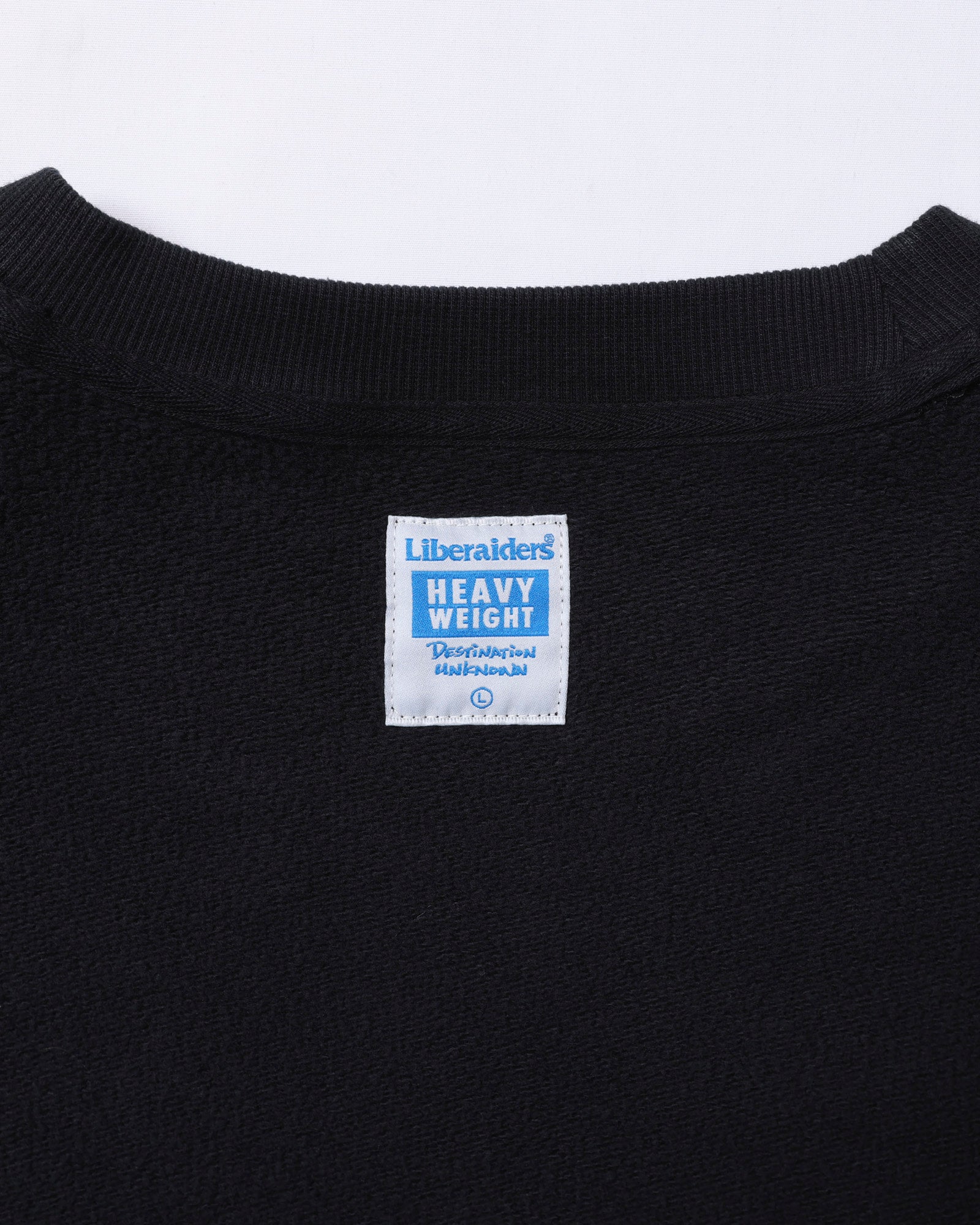 upload_20250605_HEAVY WEIGHT CREWNECK_016_17_77310_c011_45.jpg