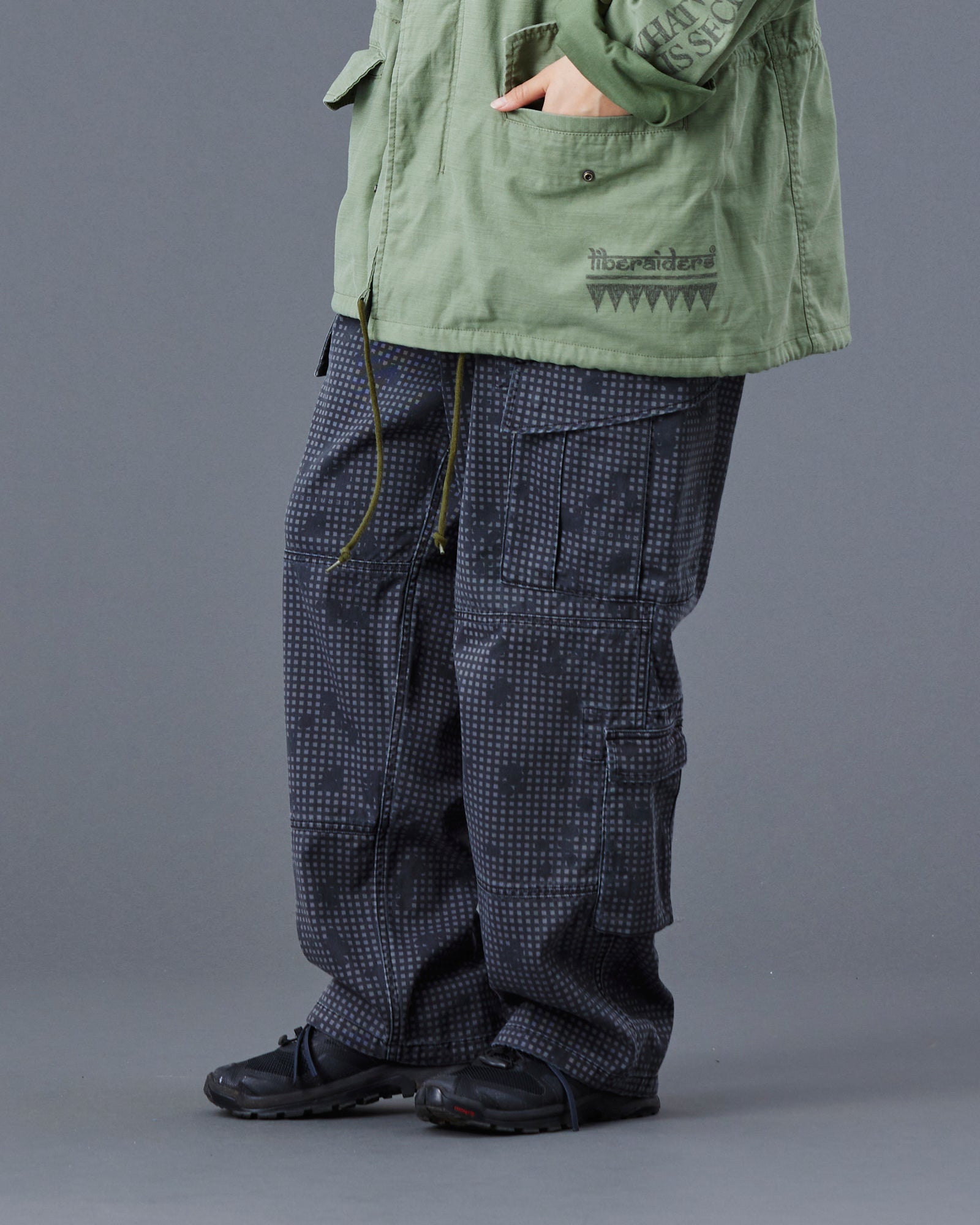 upload_20250605_LR TACTICAL PANTS_017_18_77715_G006_45.jpg