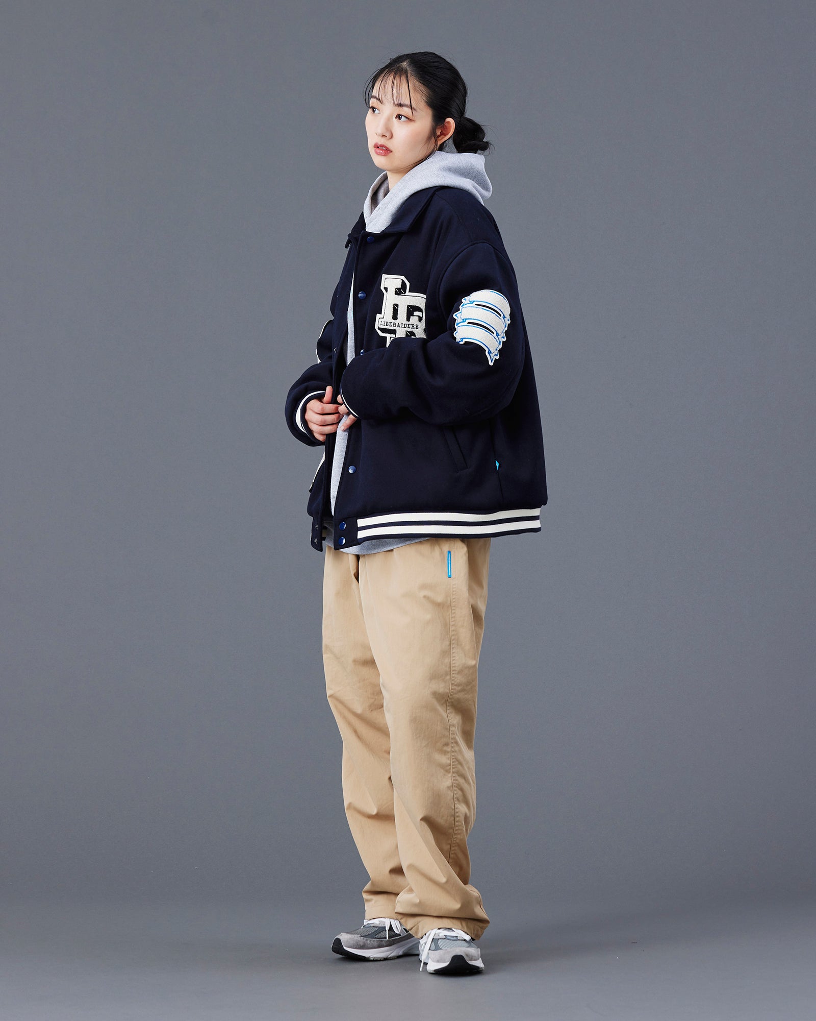 upload_20250605_LR VARSITY JACKET_022_27_77014_h007_45.jpg