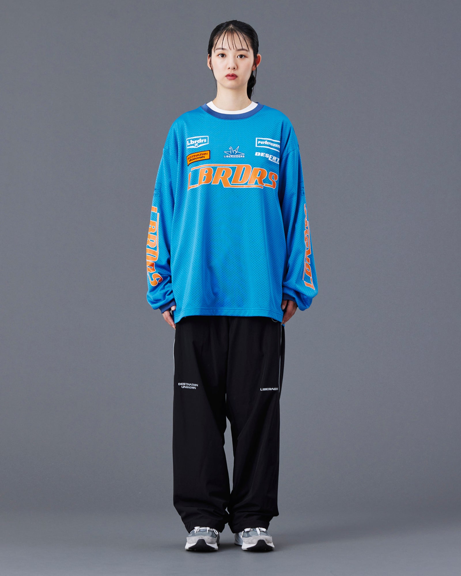 upload_20250605_MOTO CROSS CREWNECK_022_26_77502_h007_45.jpg