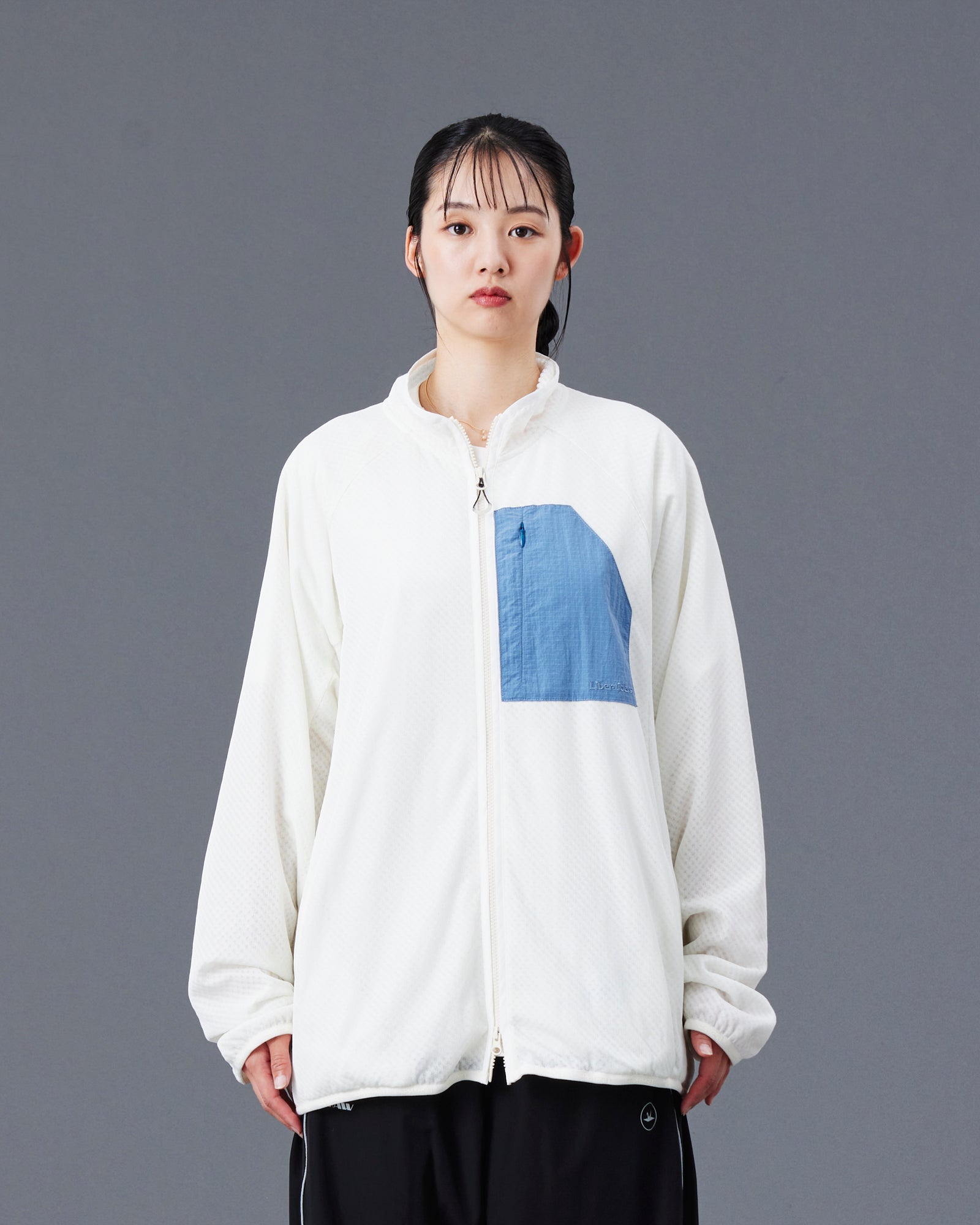 upload_20250605_OCTA ZIP-UP JACKET_021_77018_G003_45.jpg