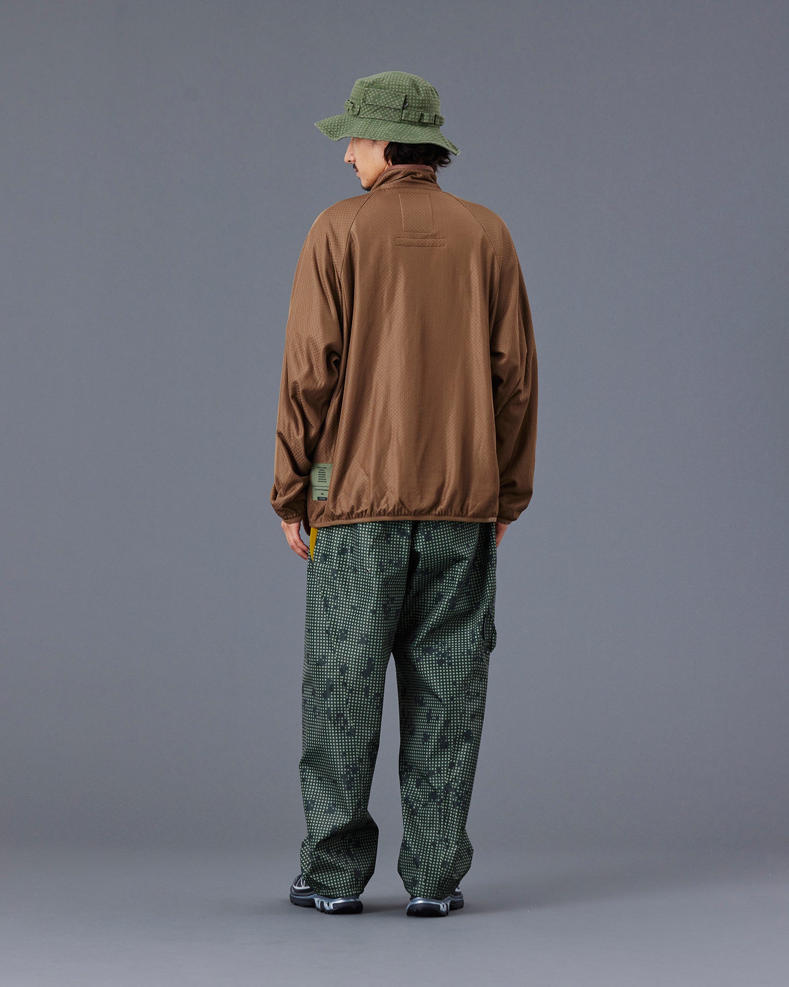 upload_20250605_OCTA ZIP-UP JACKET_030_77018_h006_45.jpg