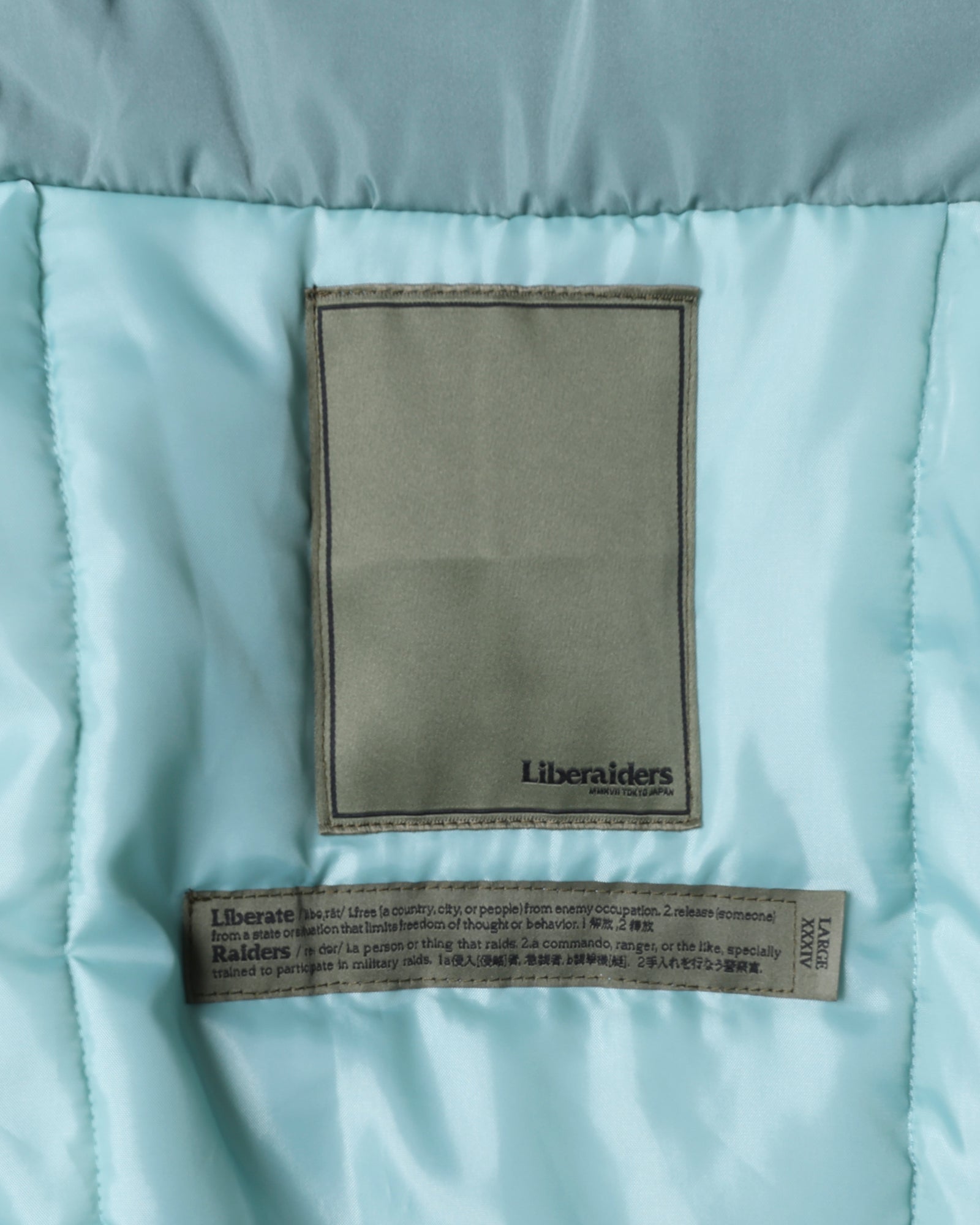 upload_20250605_PADDED MONSTER JACKET_013_14_77003_c008.jpg