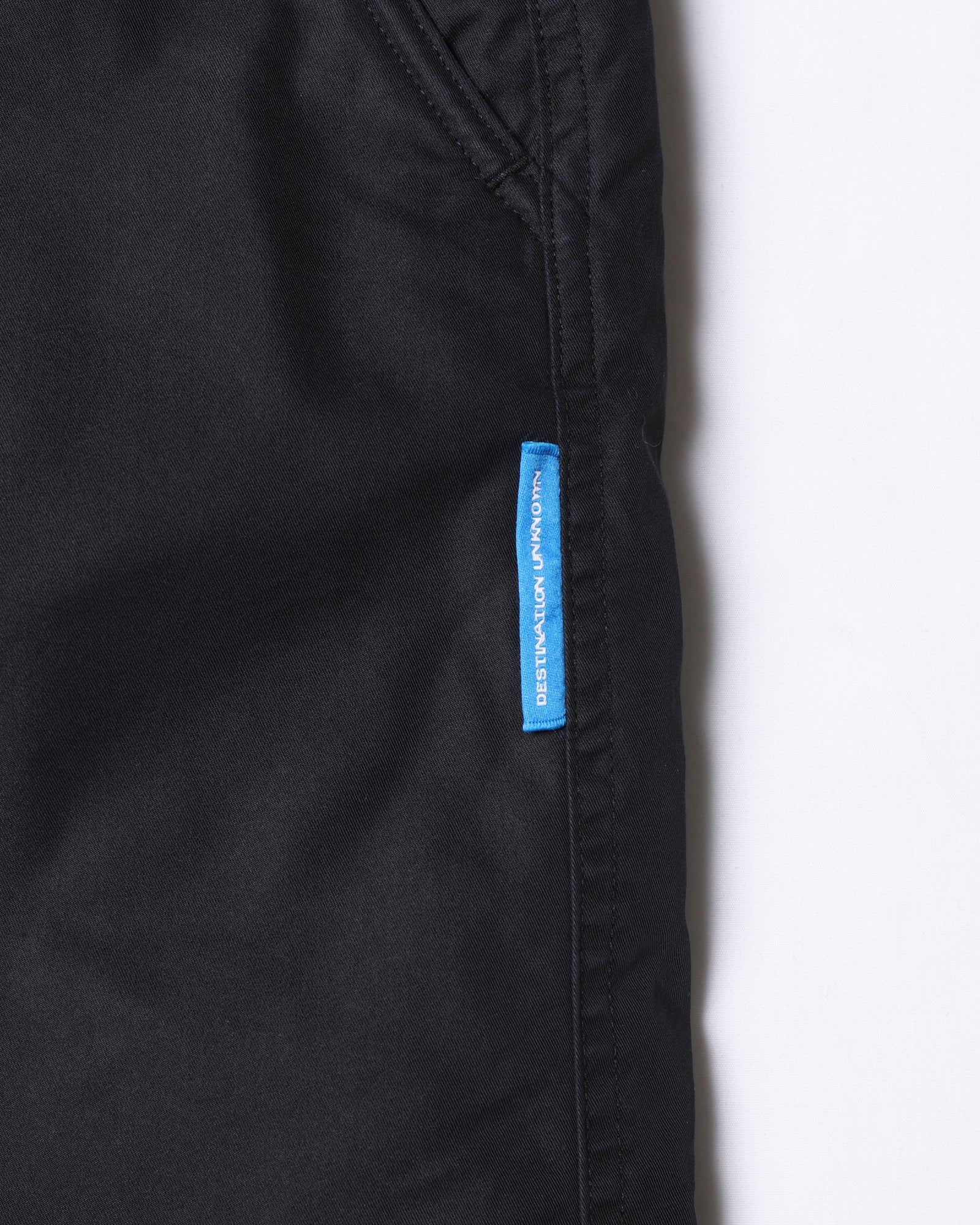 upload_20250605_PUFFER CHINO TROUSERS II_004_05_77718_c001_45.jpg