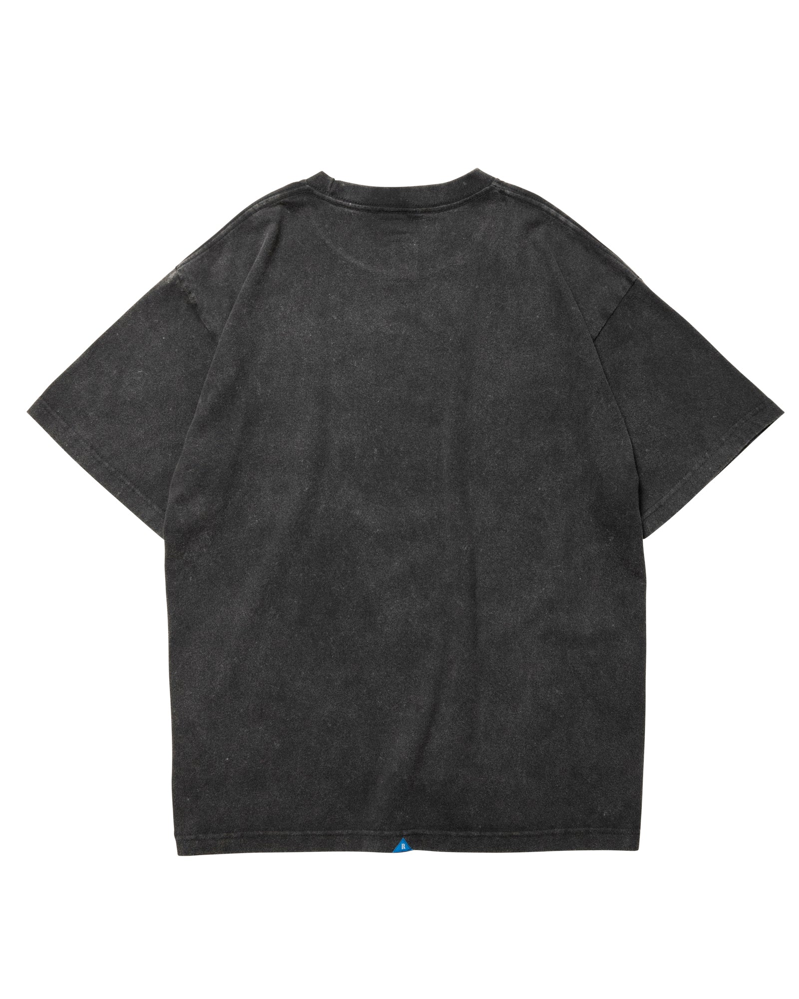 upload_20250605_QUEEN LOGO TEE_001_02_77606_a002_45.jpg