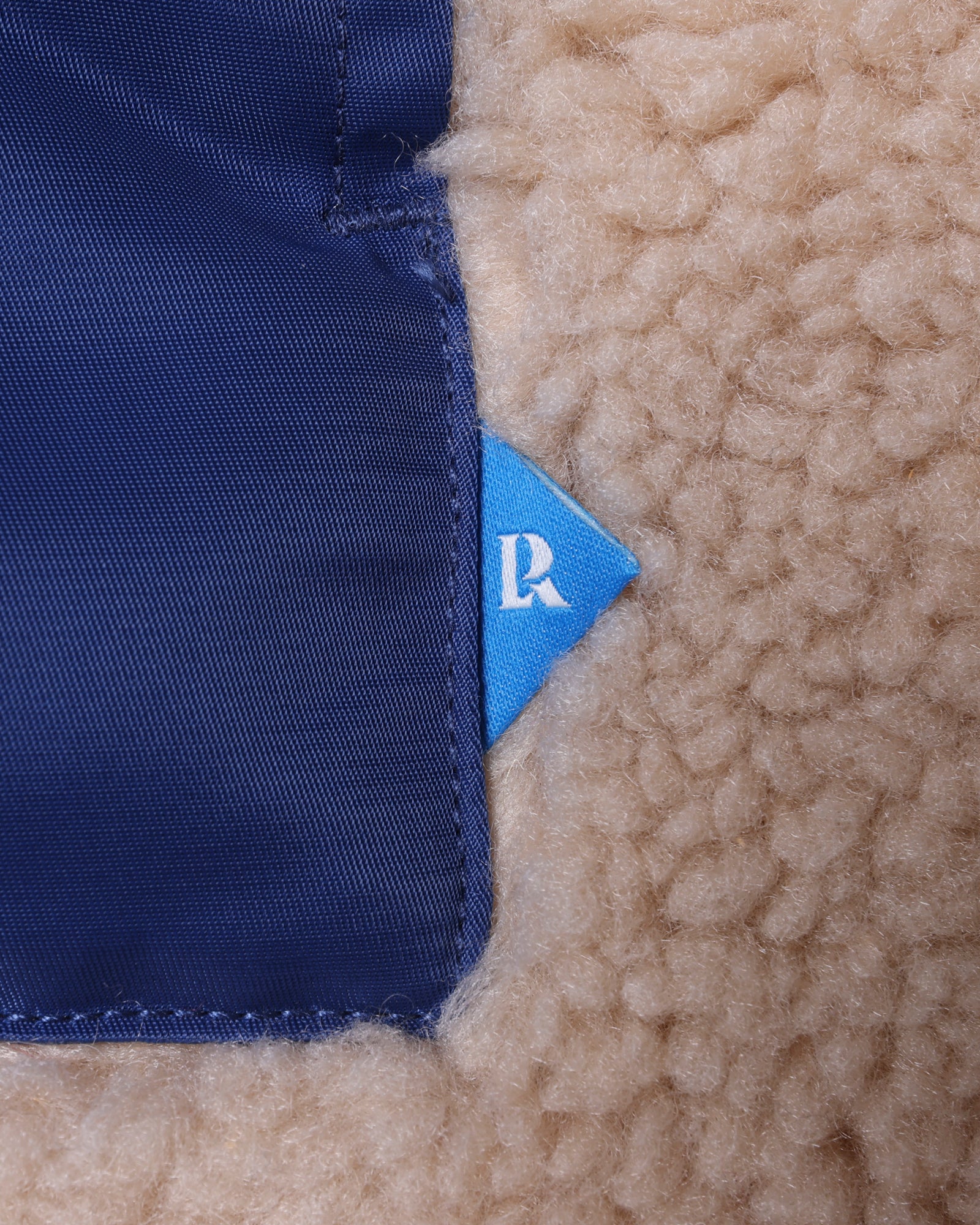 upload_20250605_RETRO PILE FLEECE JACKET_034_35_77008_c131_45.jpg