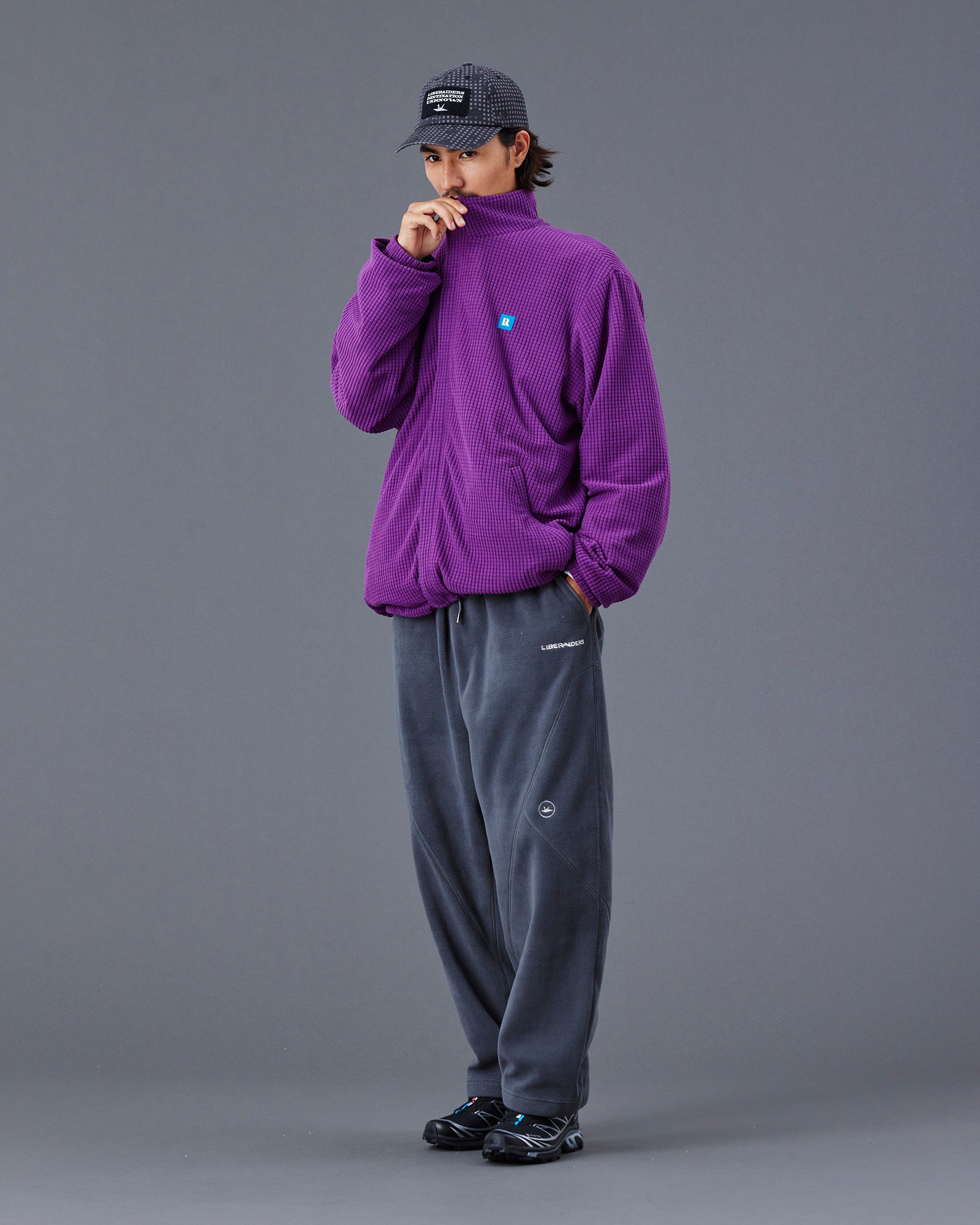 upload_20250605_REVERSIBLE WIND BREAKER II_049_050_77007_h003_45_45.jpg