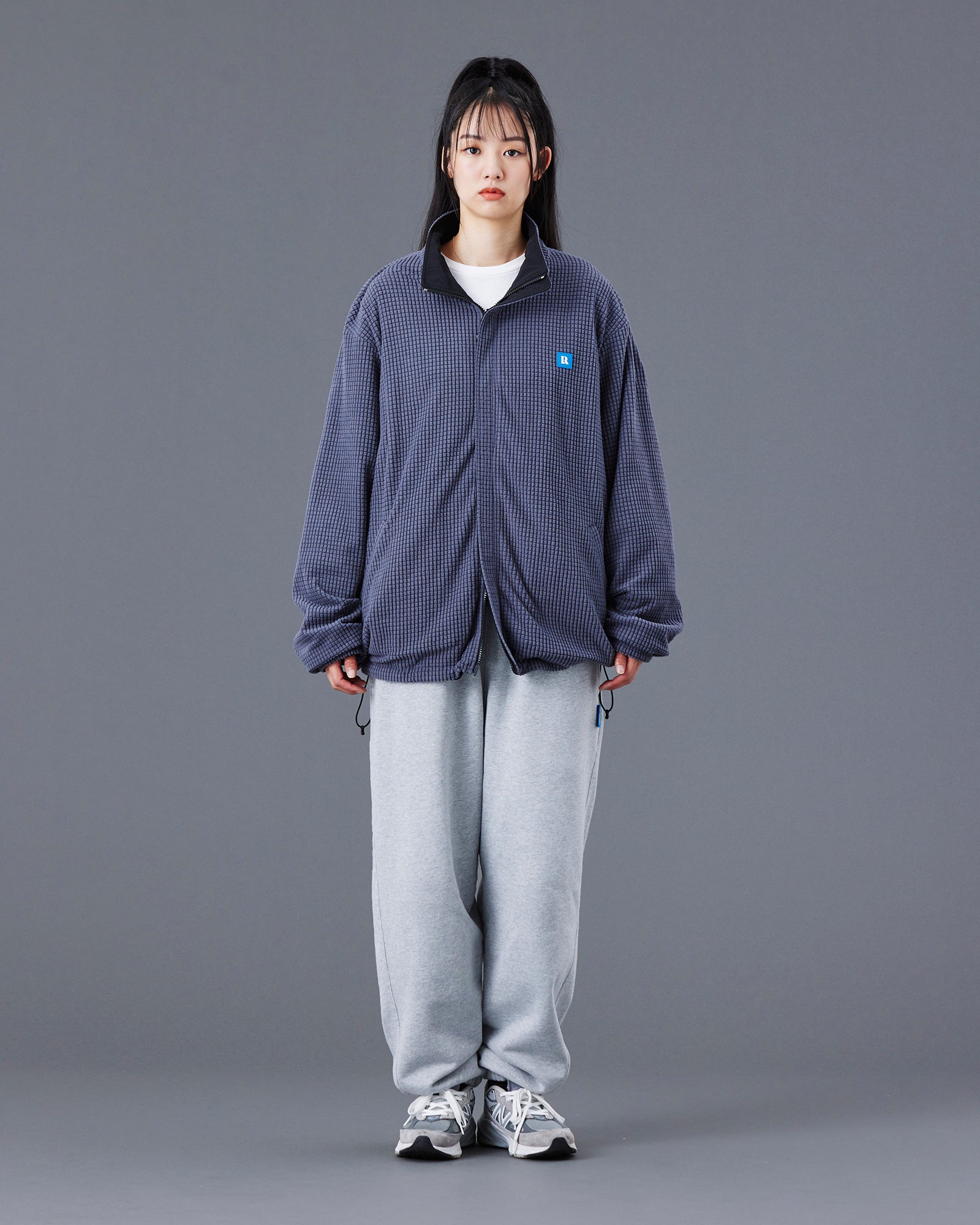 upload_20250605_REVERSIBLE WIND BREAKER II_052_053_77007_h006_45_45.jpg