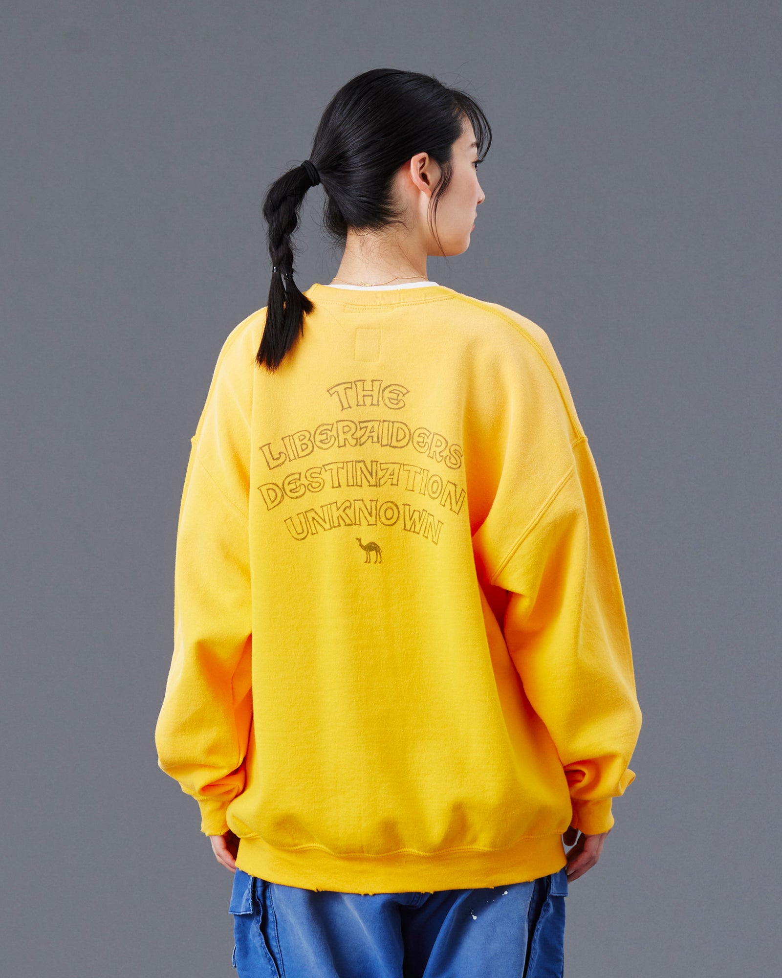 upload_20250605_SAHARA CREWNECK_025_26_77314_G009_45 .jpg