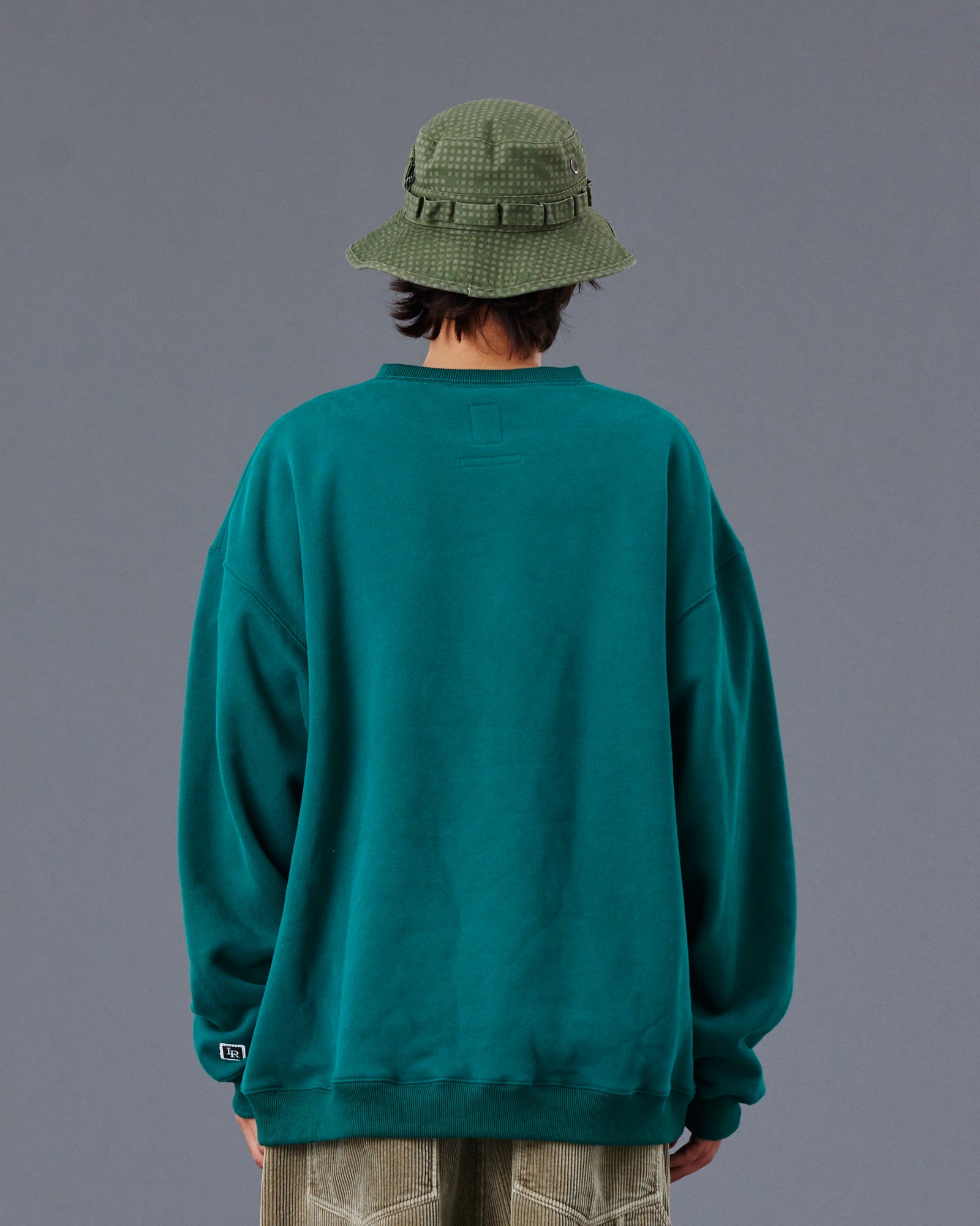 upload_20250805_EMBROIDERY CREWNECK_007_77317_G002_45.jpg