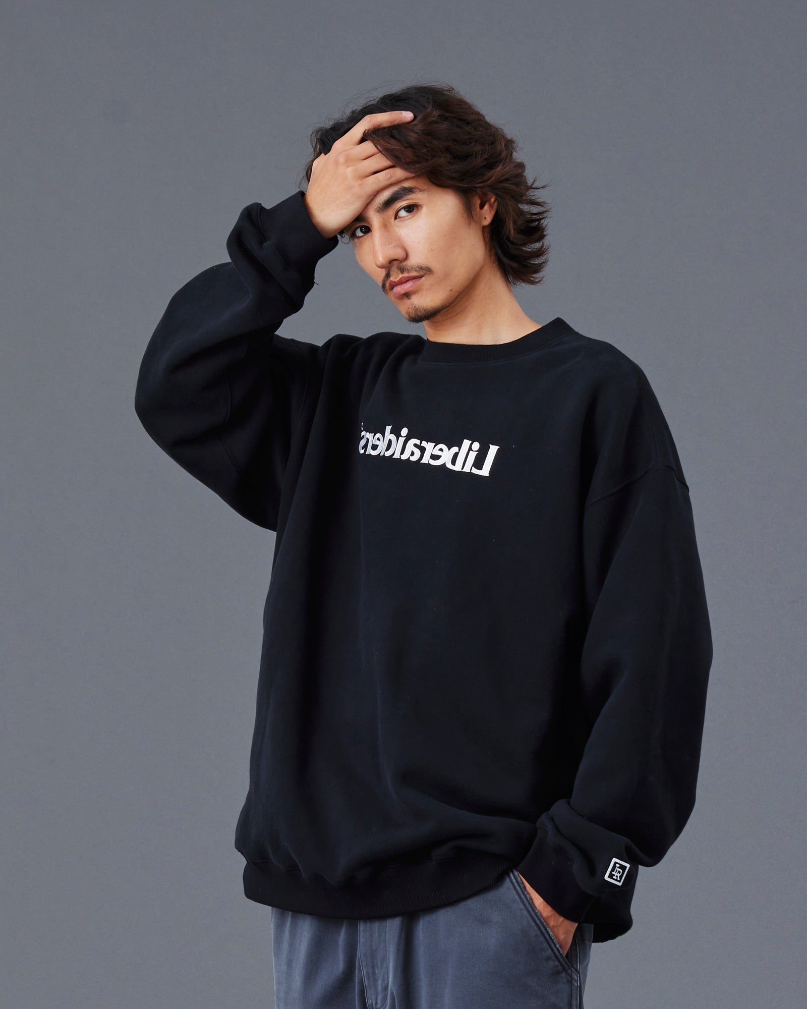 upload_20250805_EMBROIDERY CREWNECK_010_77317_G005_45.jpg