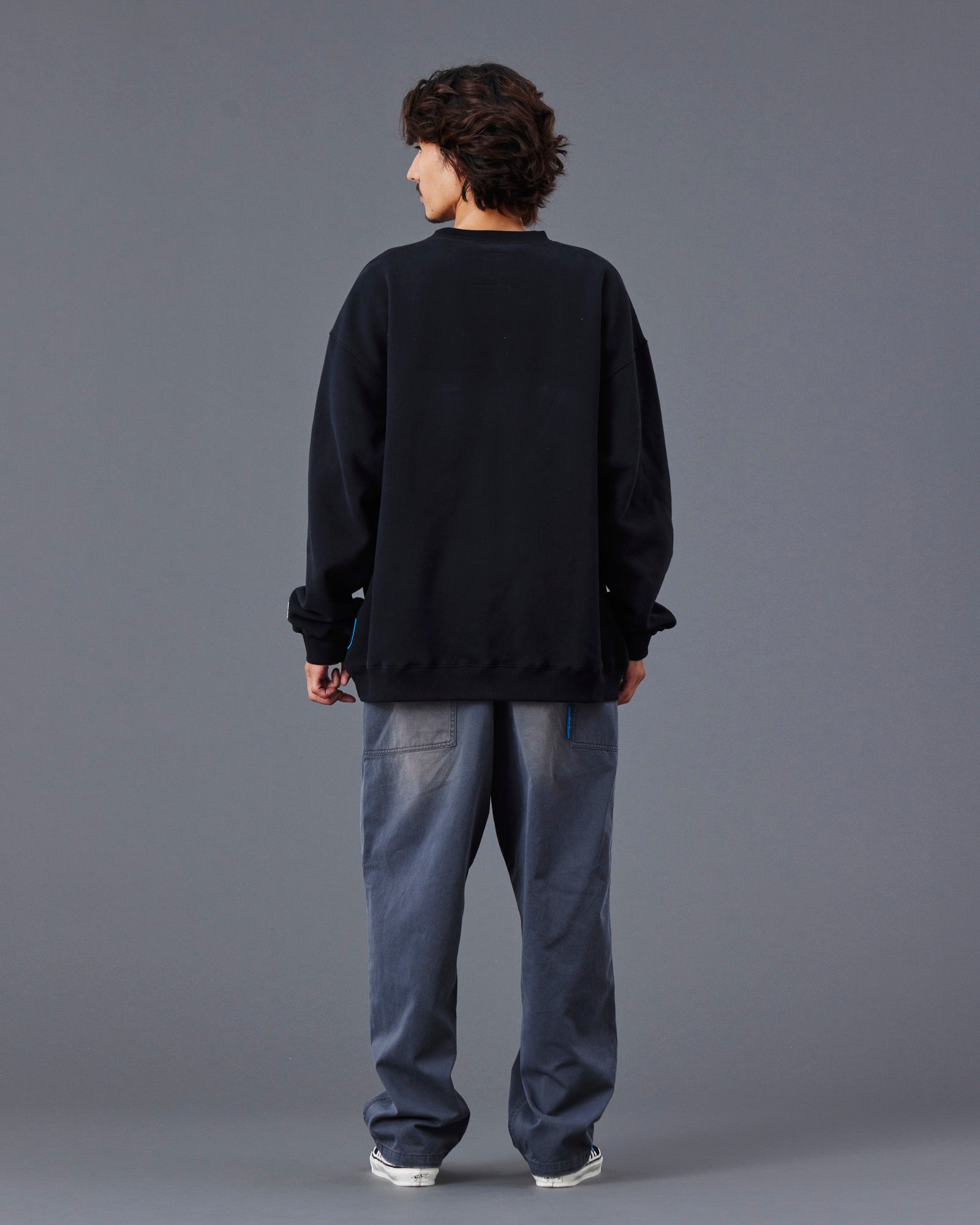 upload_20250805_EMBROIDERY CREWNECK_024_77317_h007_45_1.jpg