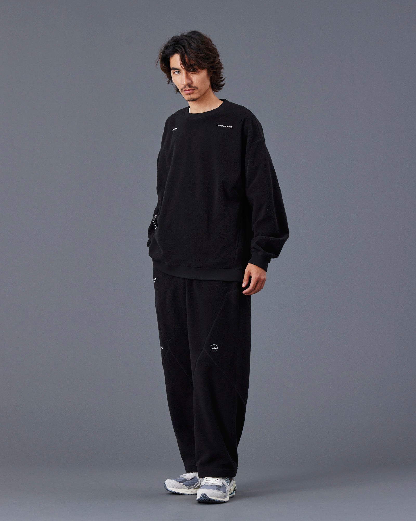 upload_20250805_FLEECE CREWNECK_011_77307_h003_45_1.jpg
