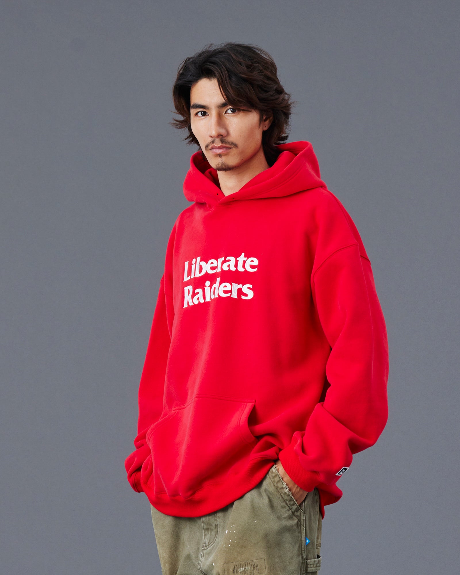 upload_20250805_LR EMBROIDERY HOODIE_008_77313_G003_45 (1).jpg