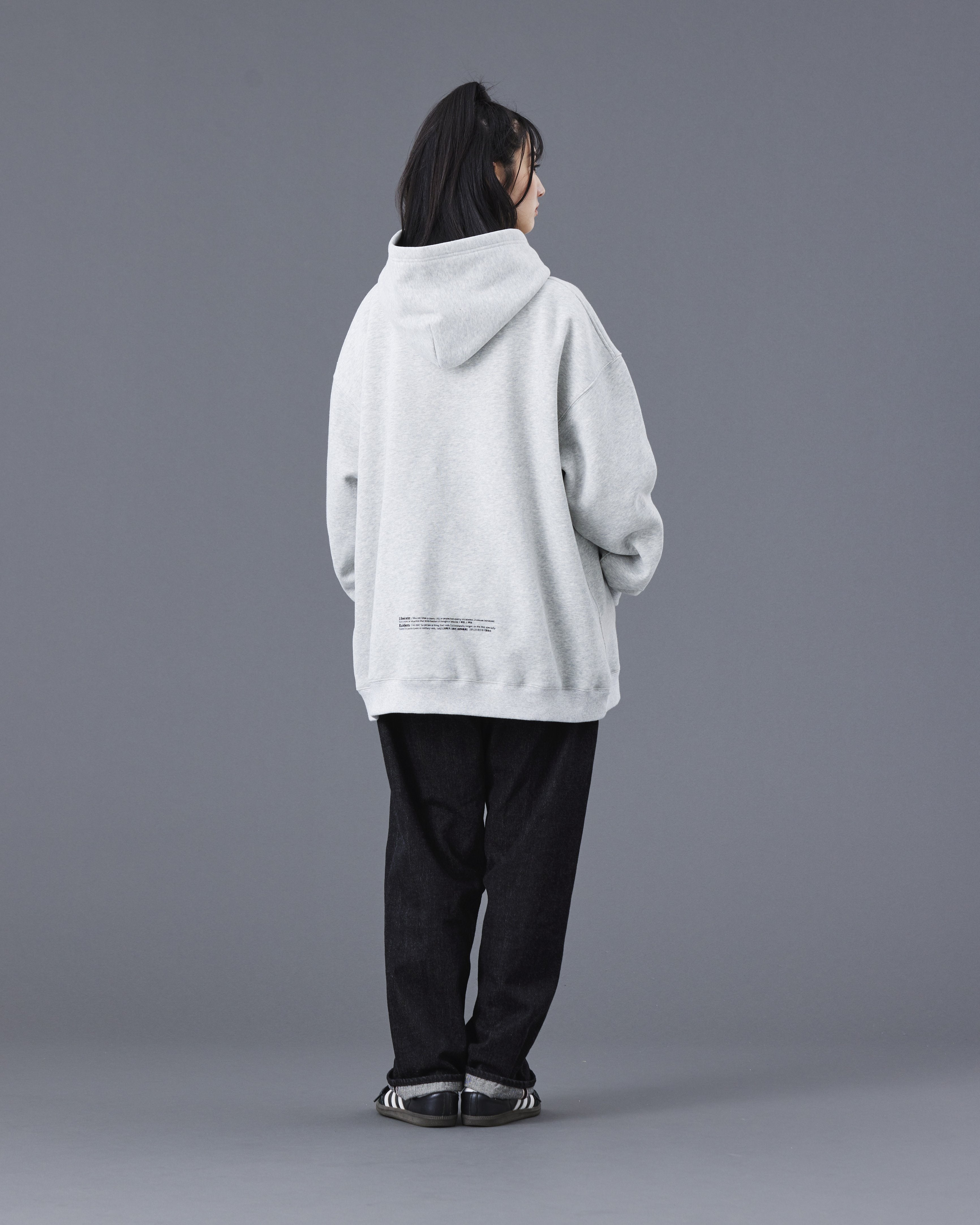 upload_20250805_LR EMBROIDERY HOODIE_017_77313_h003_45.jpg