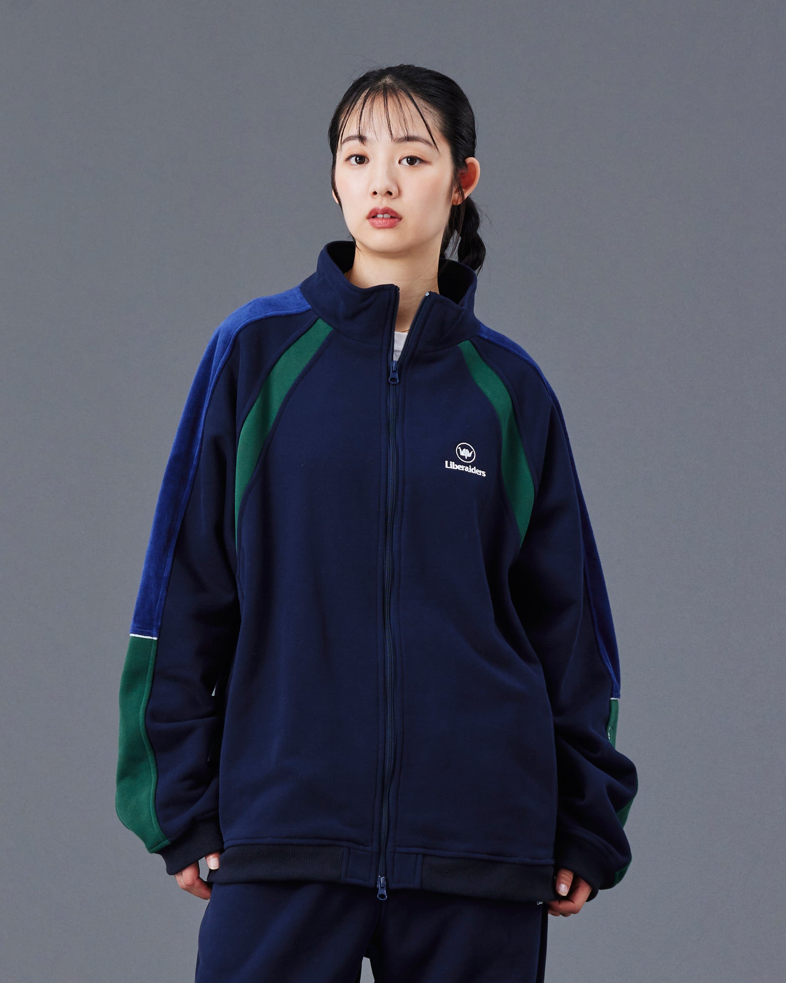 upload_20250805_LR TRACK JACKET_009_77303_G006_45.jpg