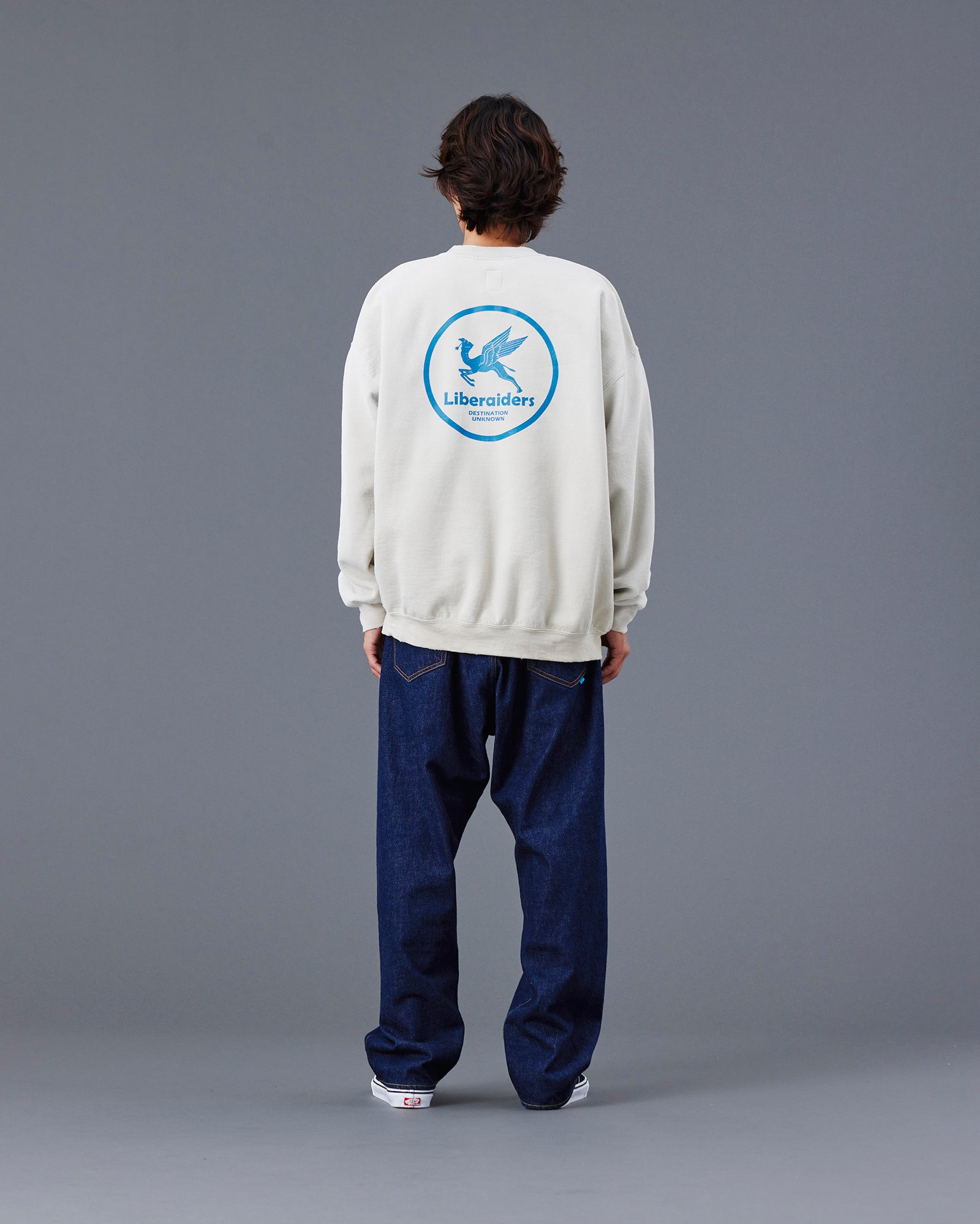 upload_20250822_LR LOOSE FIT DENIM PANTS OW_021_22_77703_h002_45.jpg